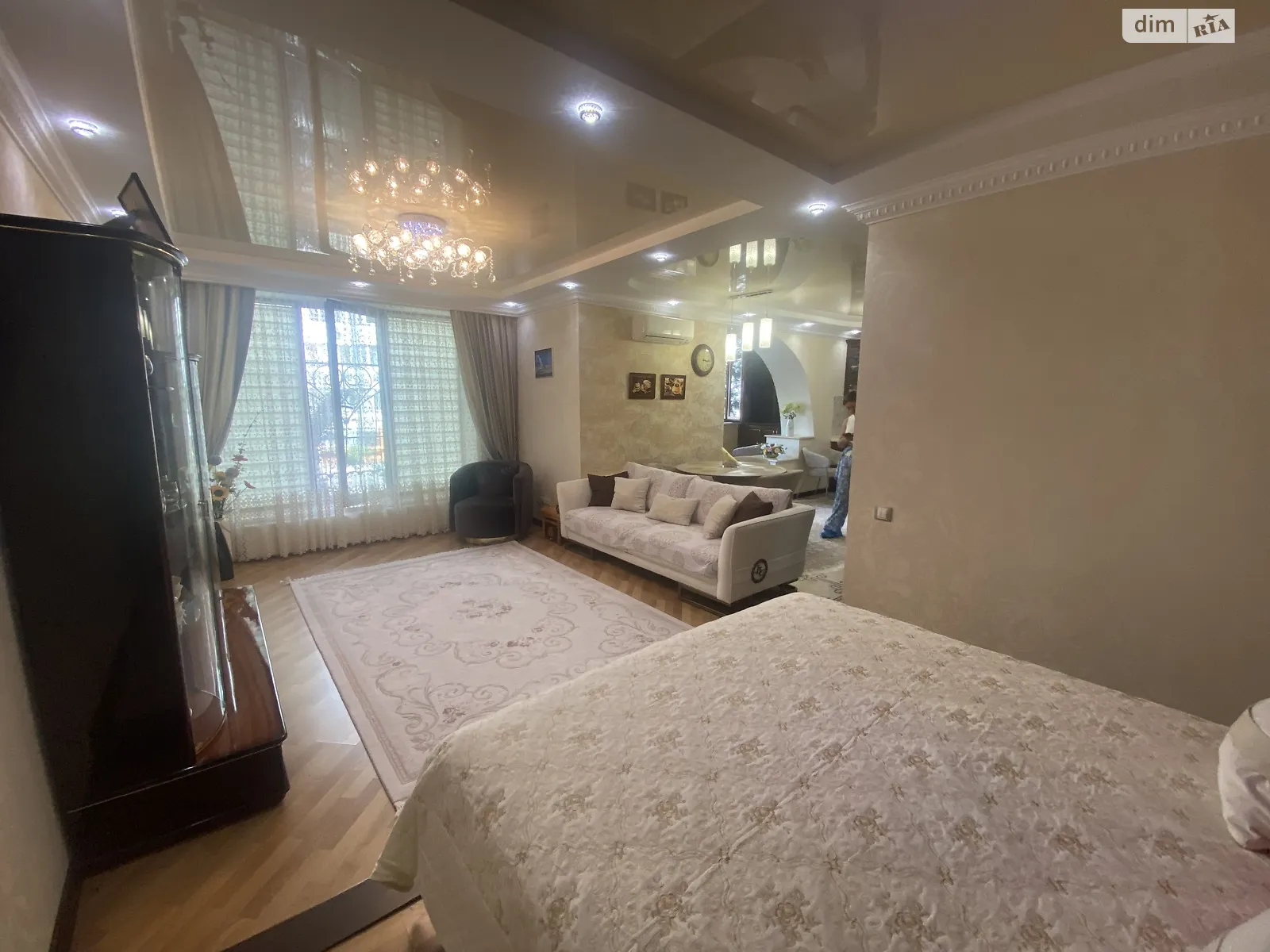 Продается 1-комнатная квартира 59.9 кв. м в Одессе, ул. Добровольцев(Маршала Говорова), 10В - фото 1