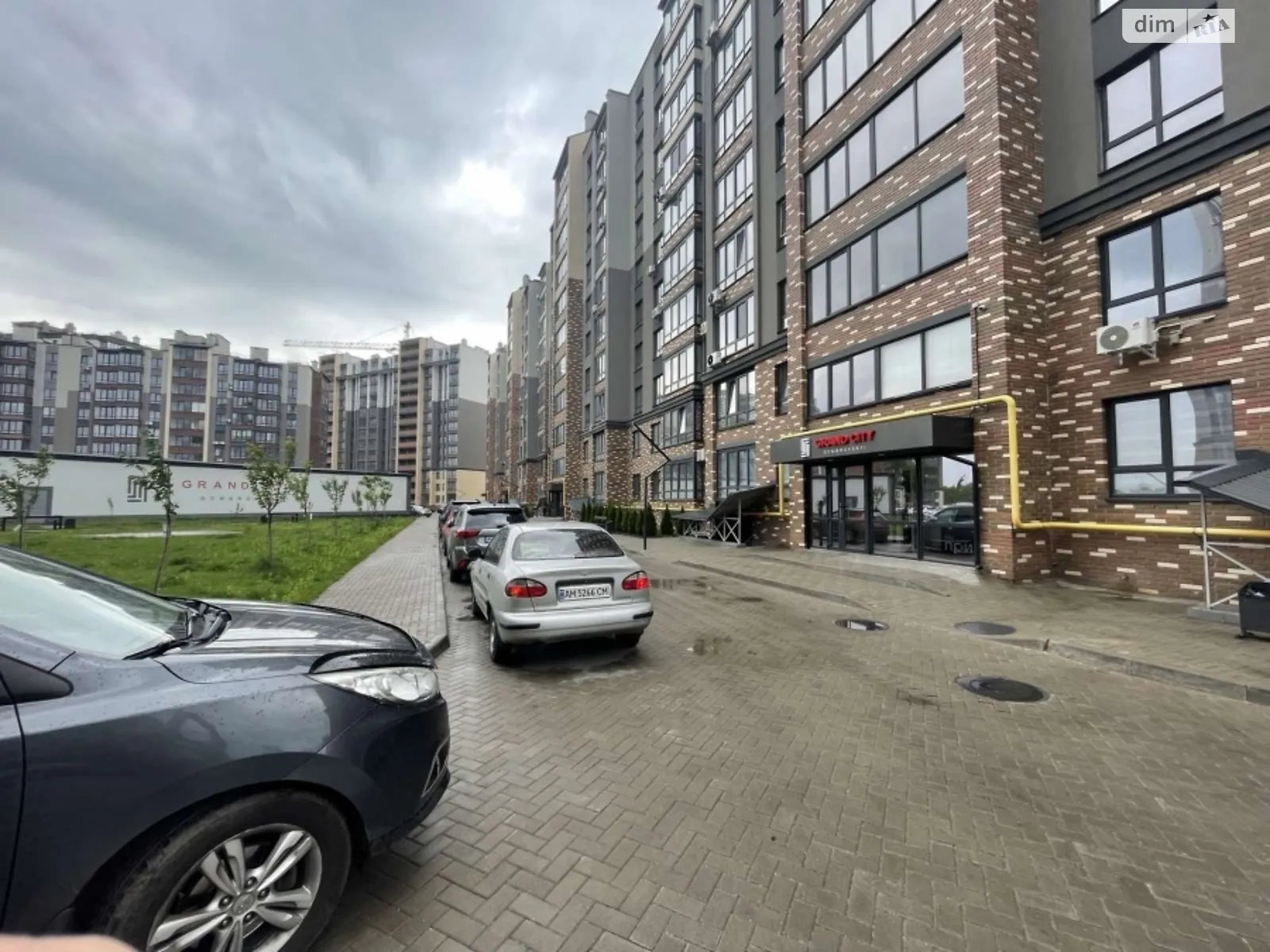 Продается 1-комнатная квартира 45 кв. м в Житомире, ул. Домбровского, 18 - фото 1