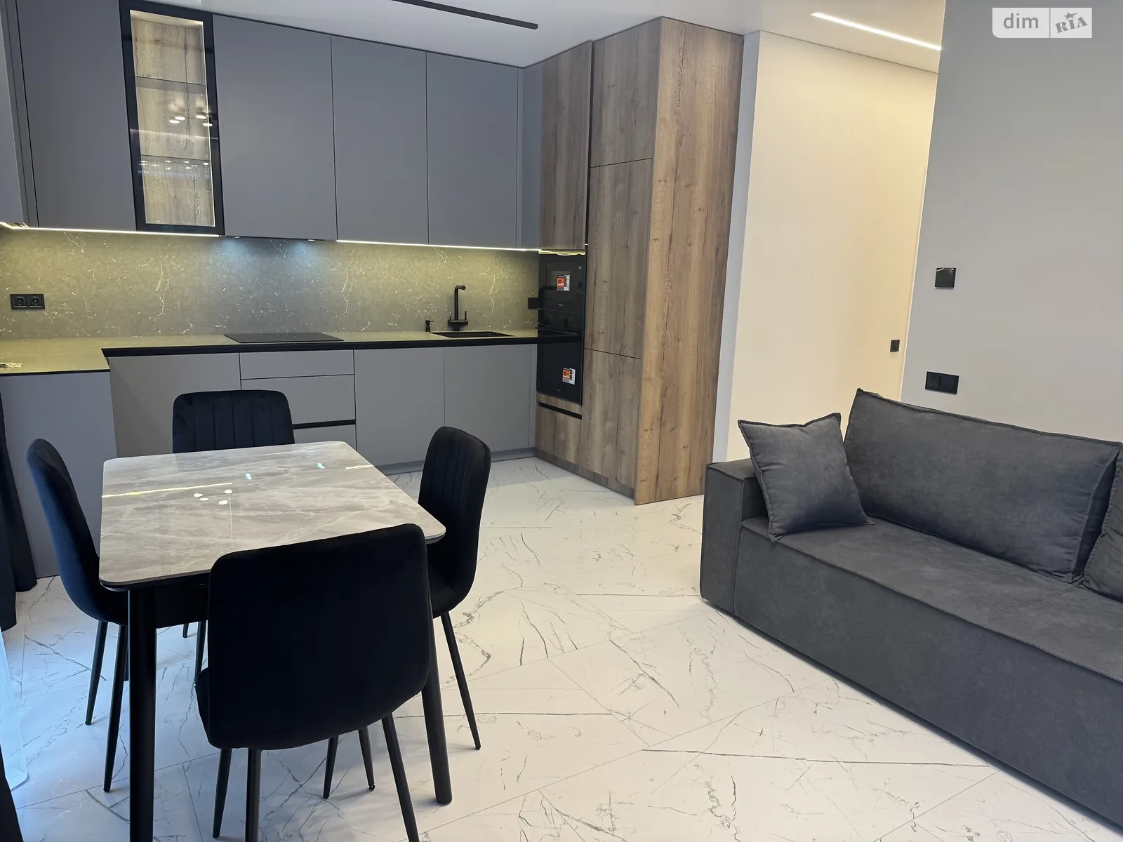 Сдается в аренду 2-комнатная квартира 80 кв. м в Ужгороде, ул. Николая Бобяка, 1Г - фото 1