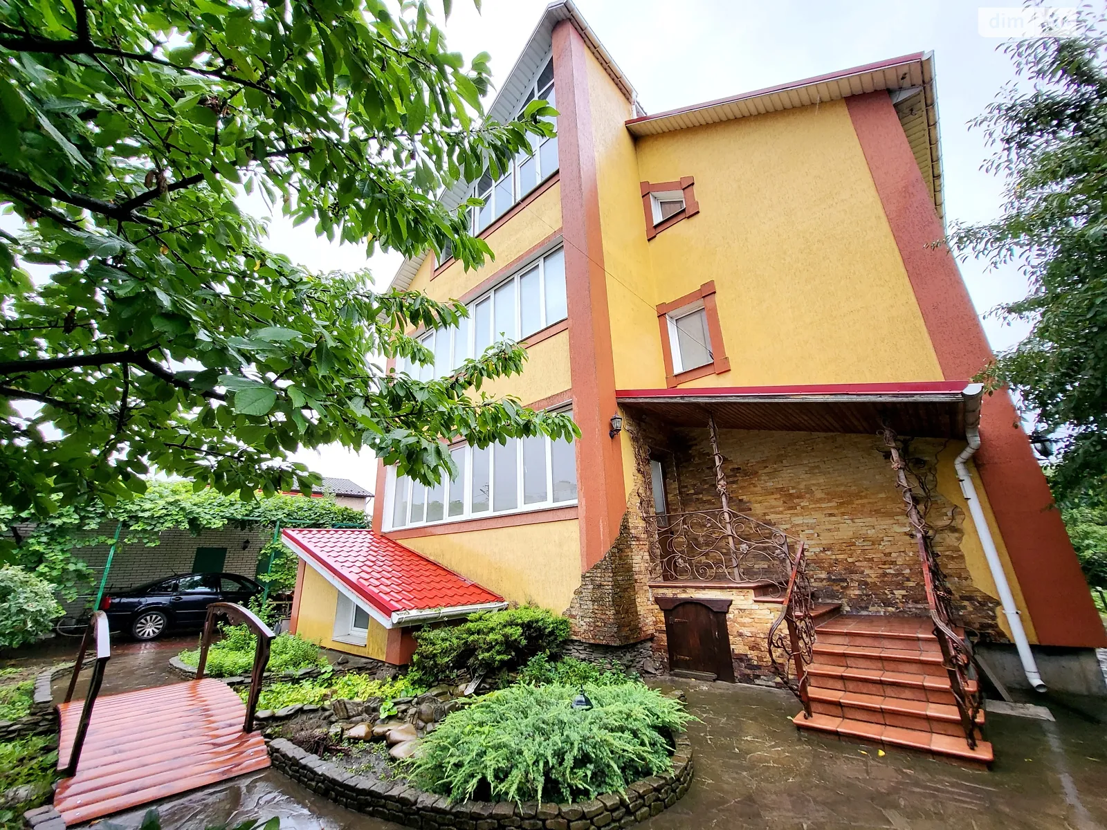 Продается дом на 3 этажа 428.1 кв. м с мебелью, цена: 340000 $ - фото 1