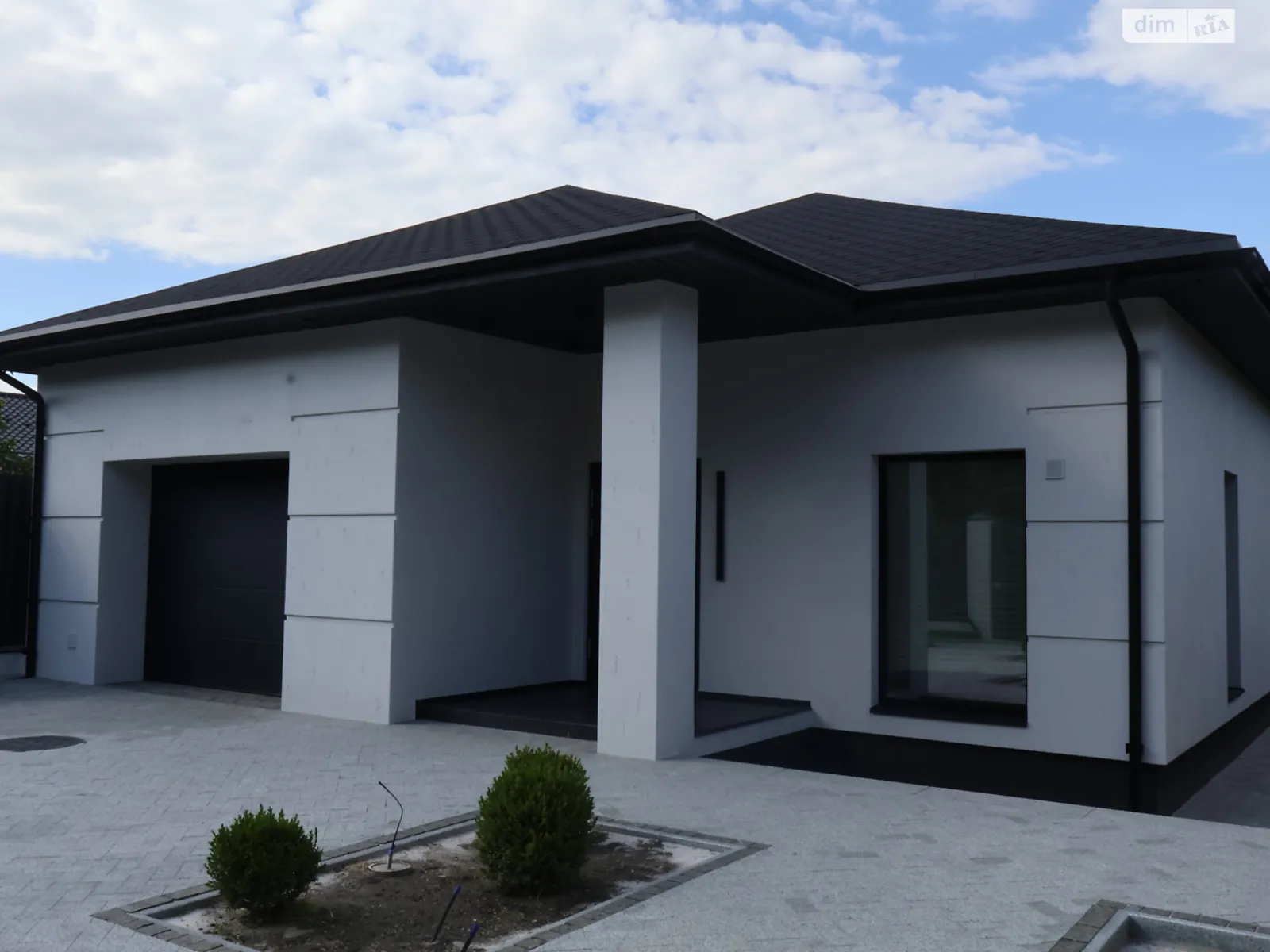 Продается одноэтажный дом 160 кв. м с садом, цена: 430000 $ - фото 1