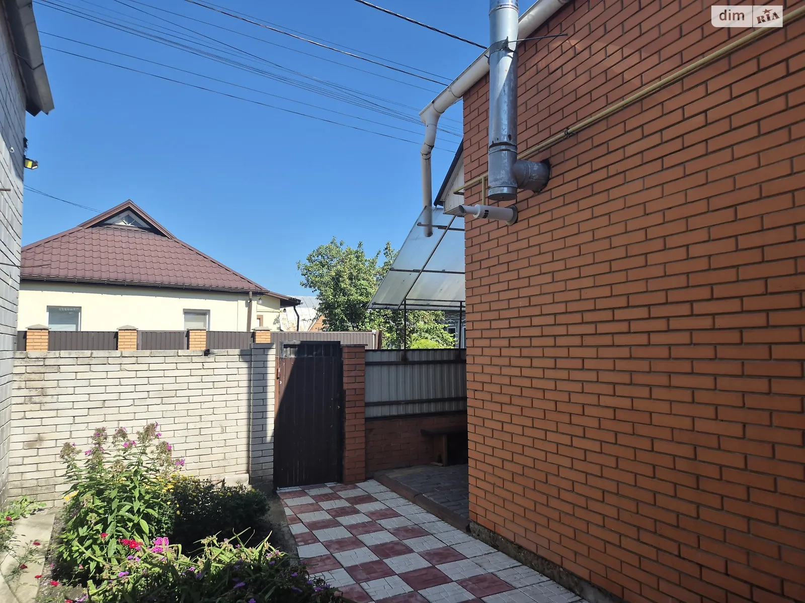 Продается дом на 2 этажа 219.6 кв. м с террасой, цена: 150000 $ - фото 1