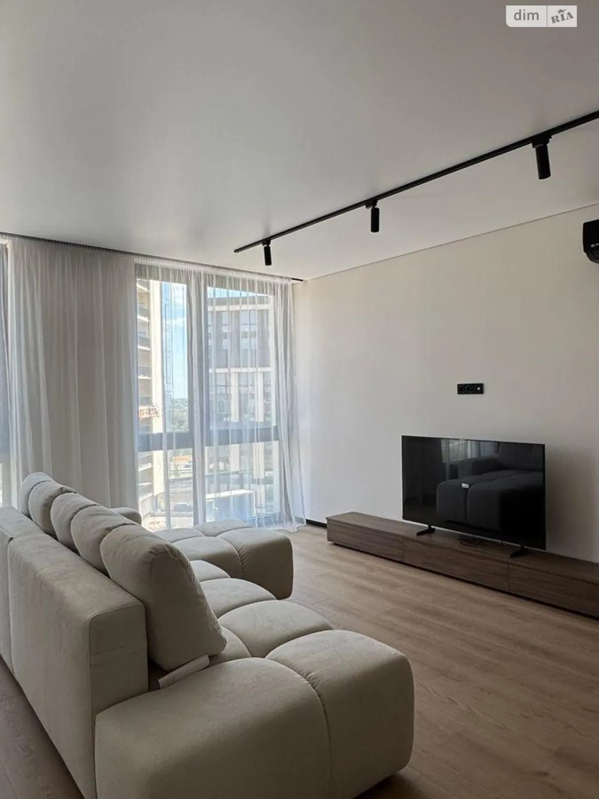 Продается 3-комнатная квартира 76 кв. м в Киеве, ул. Заречная - фото 1