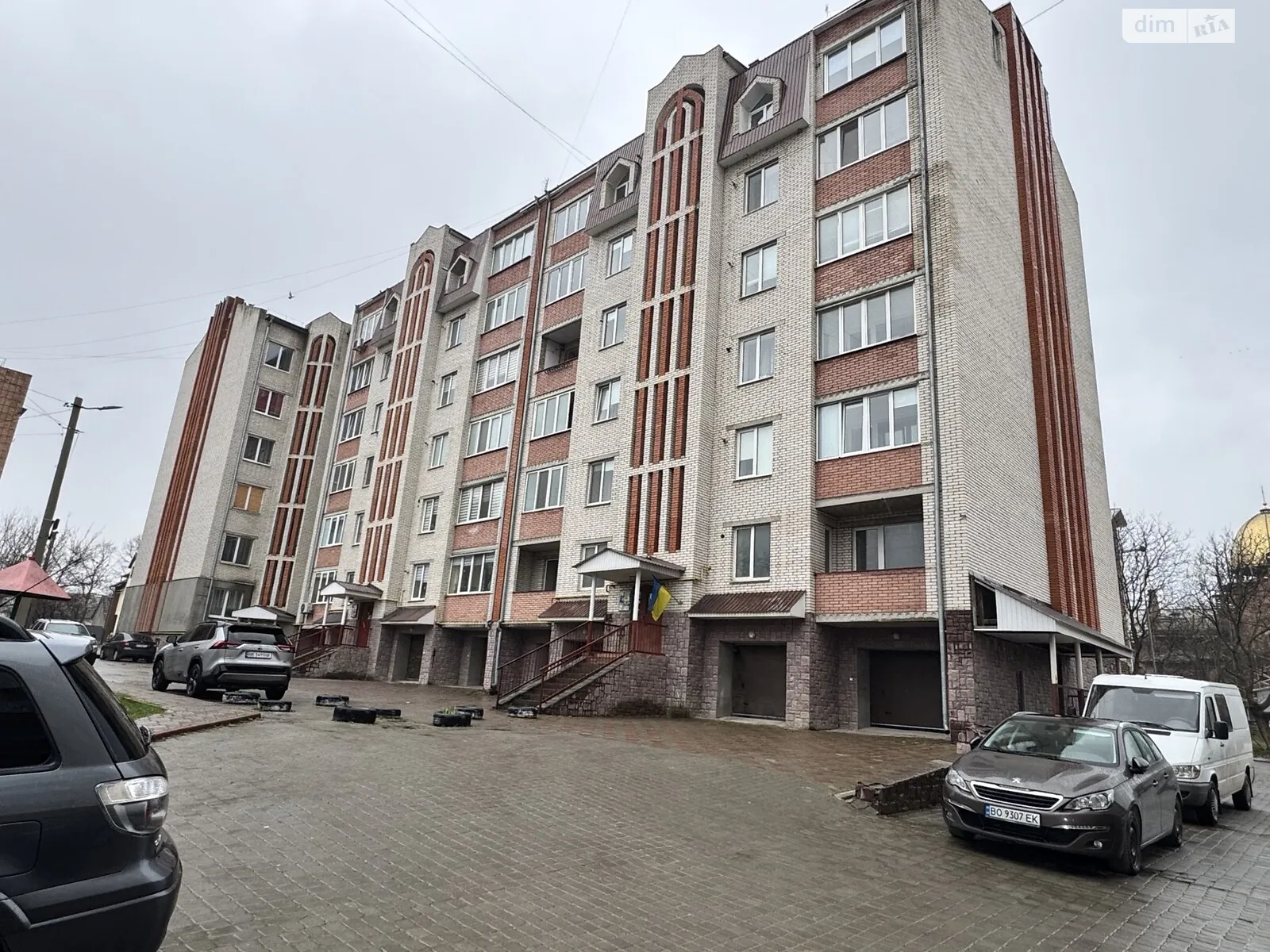 Продается 3-комнатная квартира 90.6 кв. м в Черткове, ул. Владимира Великого(Строительная), 8 - фото 1