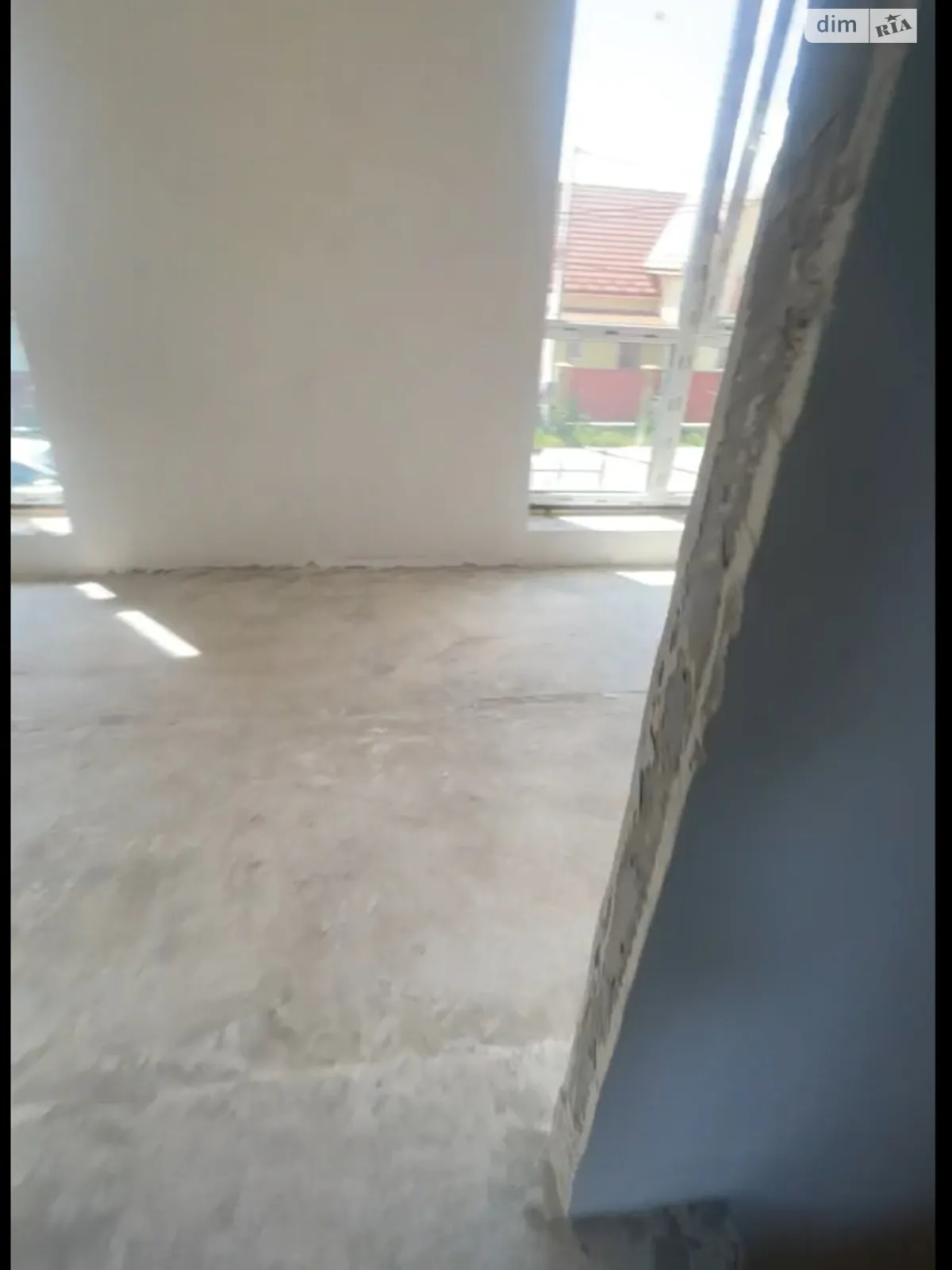 Продается дом на 2 этажа 90 кв. м с садом, цена: 53000 $ - фото 1
