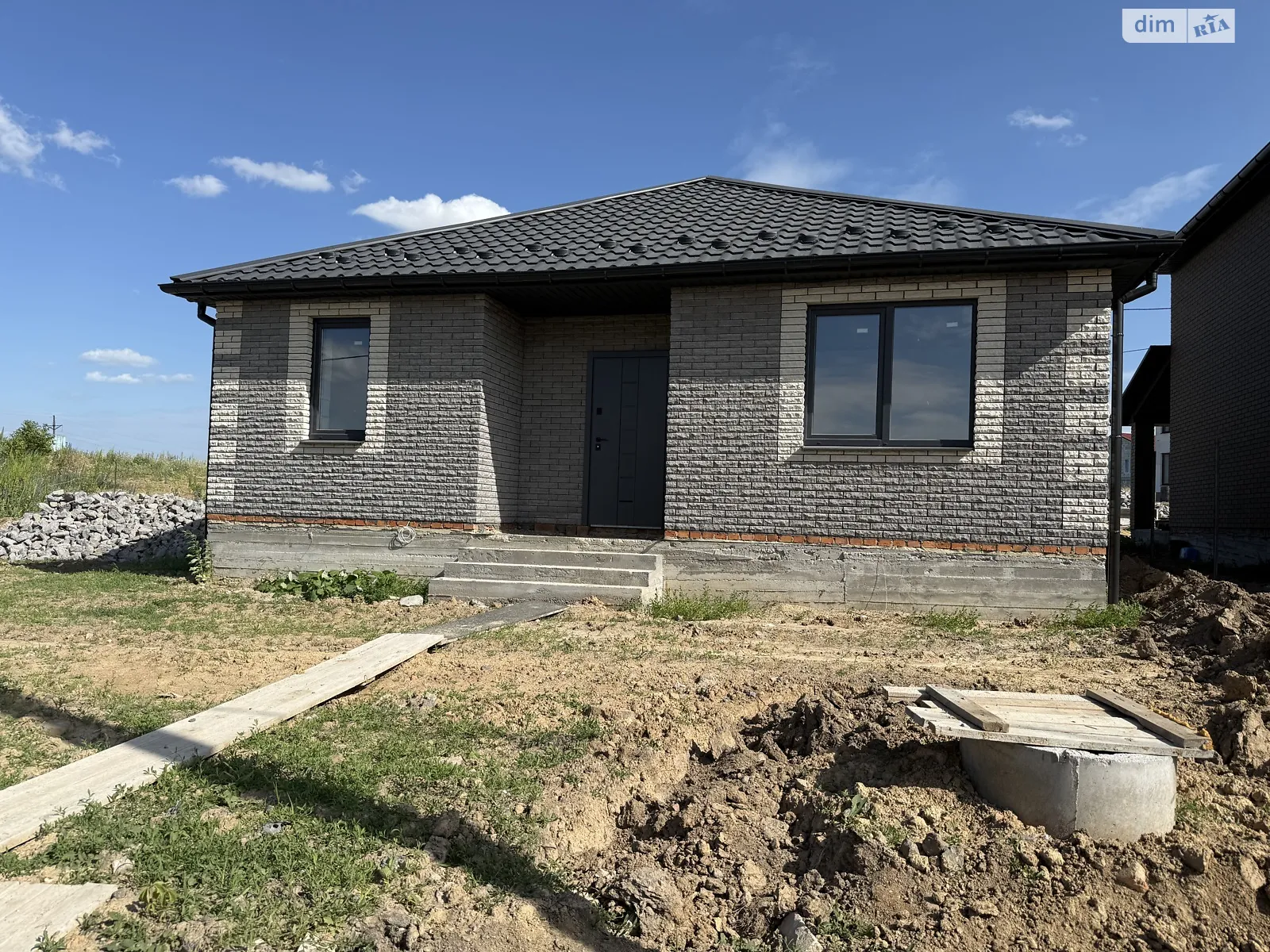 Продается одноэтажный дом 80 кв. м с подвалом, цена: 76000 $ - фото 1