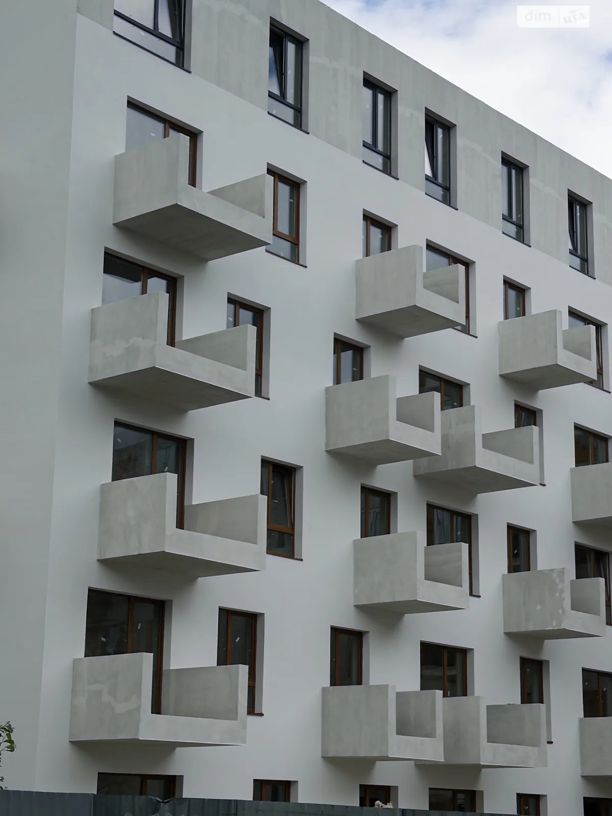 Продается 1-комнатная квартира 42 кв. м в Львове, ул. Орлика, 8 - фото 1