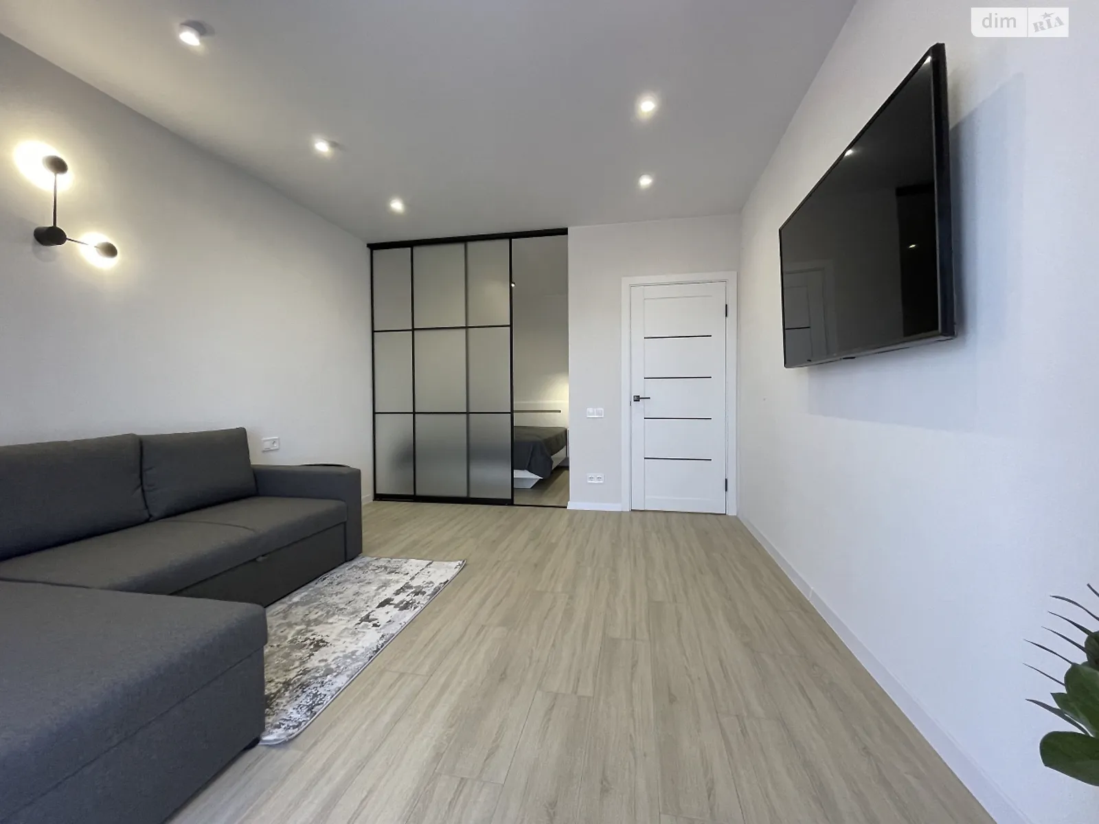 Здається в оренду 1-кімнатна квартира 50 кв. м у Хмельницькому, вул. Панаса Мирного, 19А - фото 1