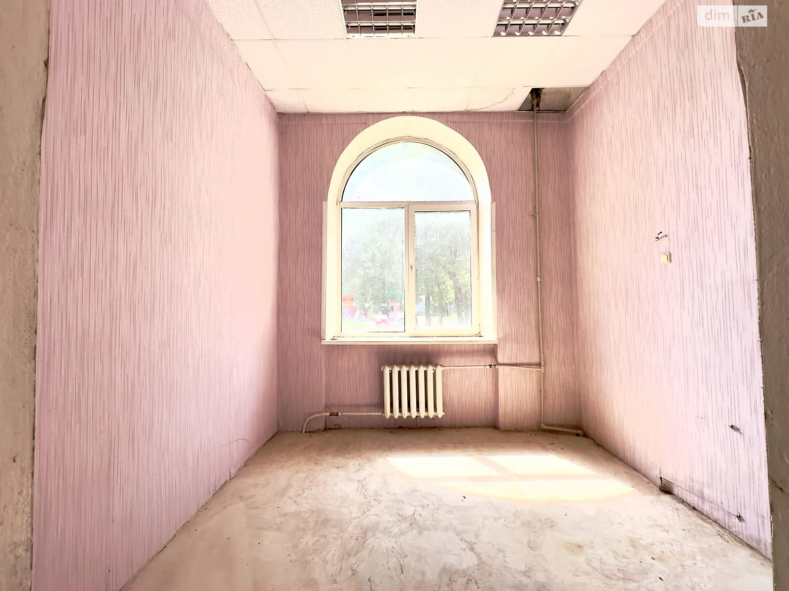 Сдается в аренду офис 76 кв. м в бизнес-центре, цена: 10000 грн - фото 1