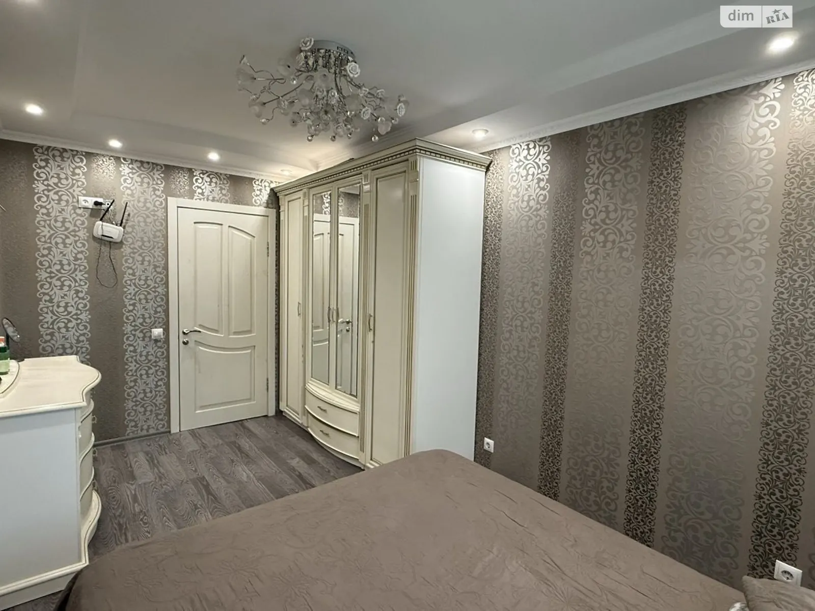 Продается 2-комнатная квартира 58.5 кв. м в Полтаве, бул. Щепотьева - фото 1