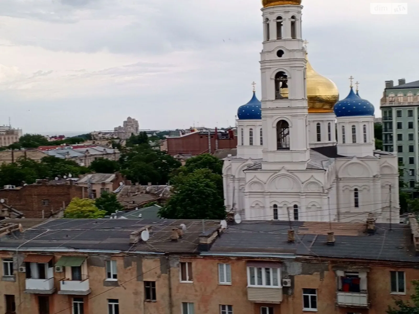 Продается 1-комнатная квартира 58 кв. м в Одессе, ул. Бориса Литвака, 9А - фото 1