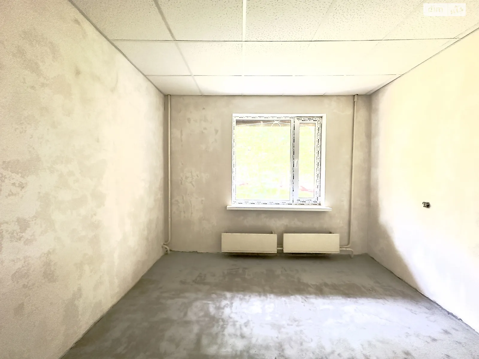 Продается офис 38 кв. м в бизнес-центре, цена: 25000 $ - фото 1