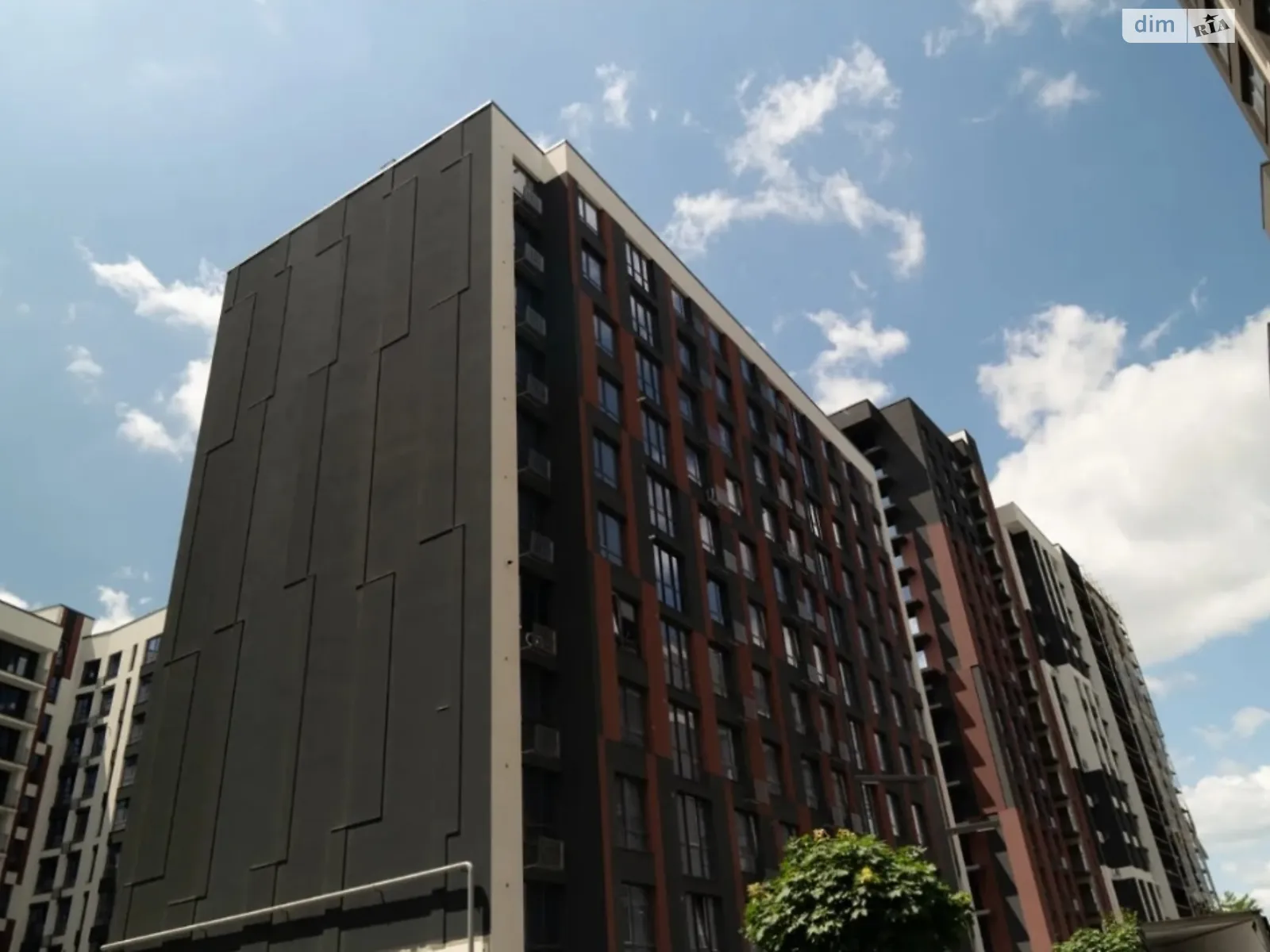 Продается 2-комнатная квартира 56 кв. м в Ивано-Франковске, ул. Героев Николаева(Сеченова), 43 - фото 1