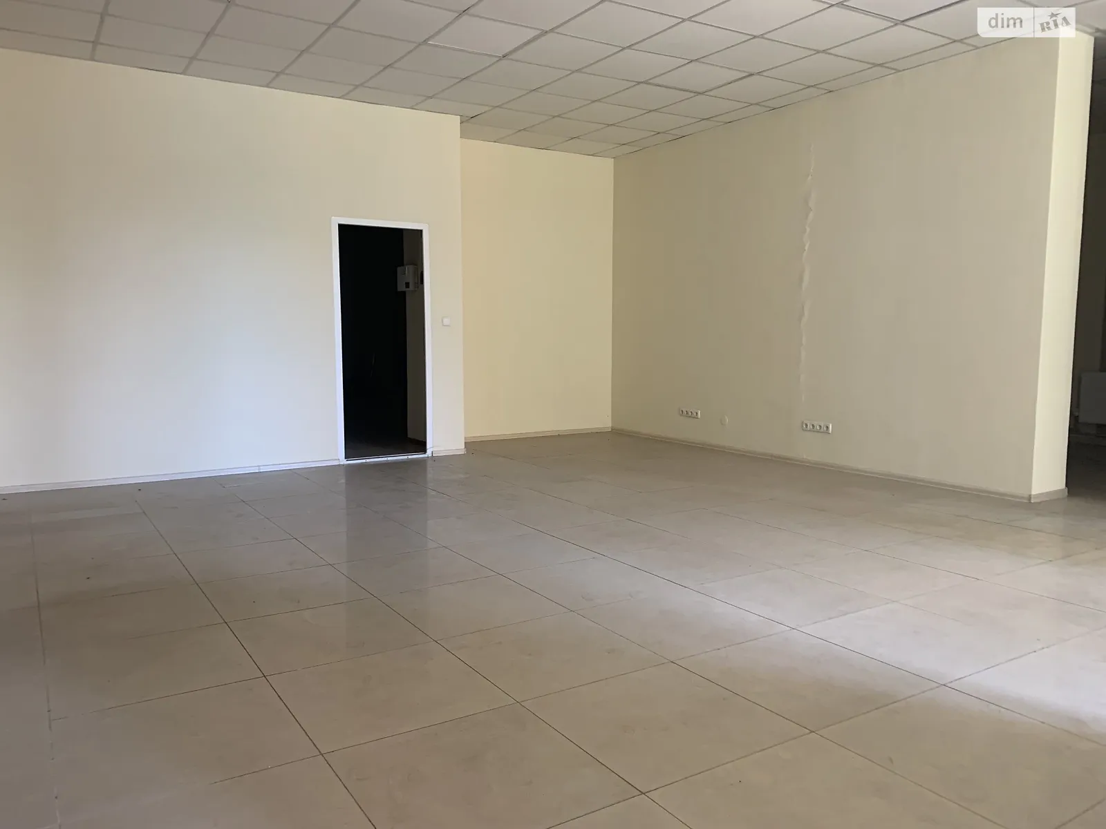 Сдается в аренду офис 160 кв. м в бизнес-центре, цена: 40000 грн - фото 1