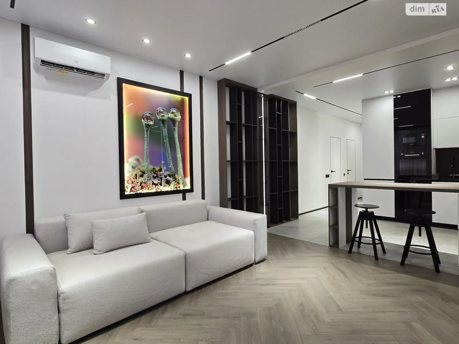 Продається 1-кімнатна квартира 56.3 кв. м у Києві, вул. Михайла Бойчука, 41Б - фото 1