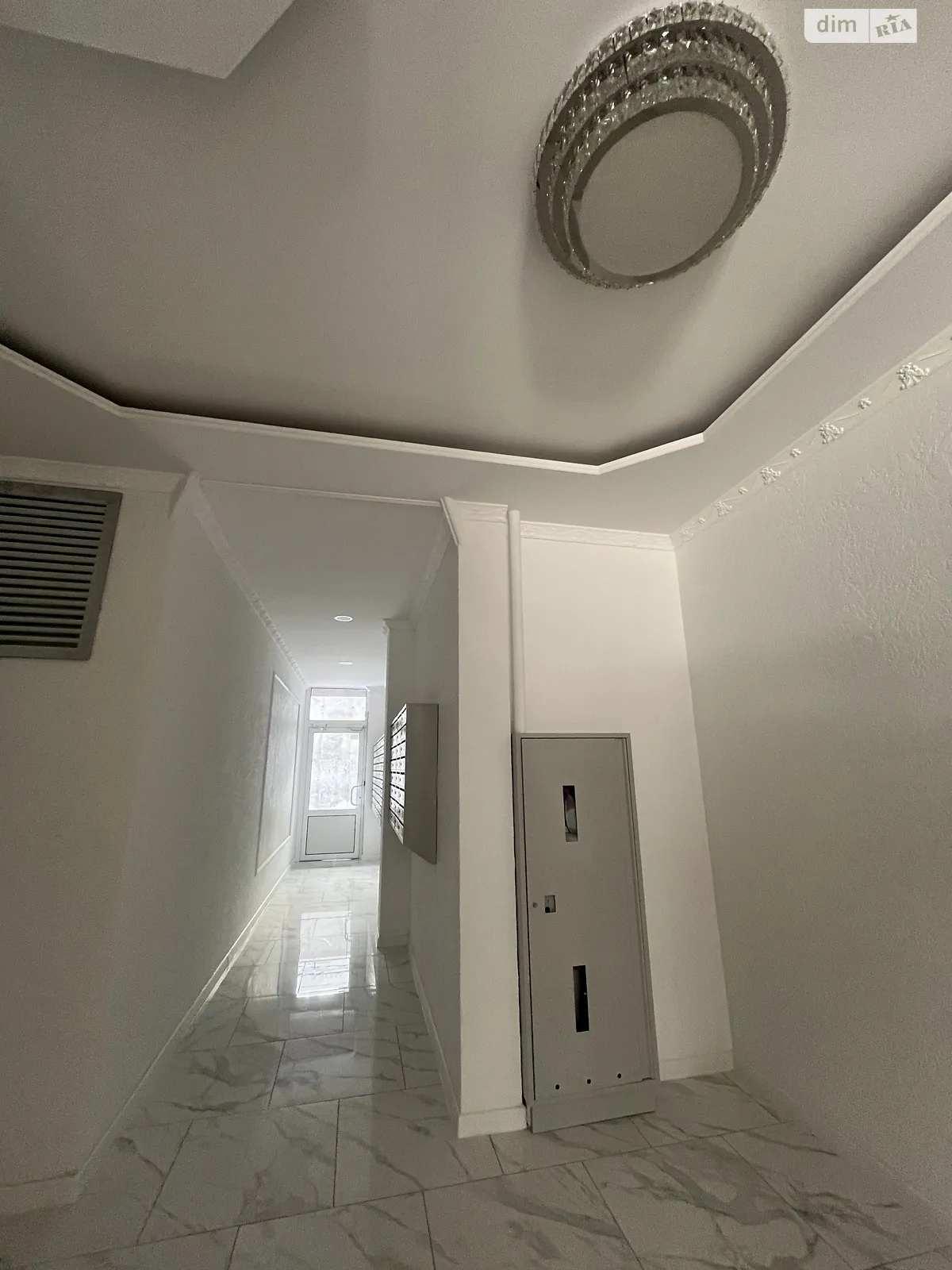 Продается 1-комнатная квартира 43.1 кв. м в Ирпене, ул. Университетская(Карла Маркса), 1В - фото 1