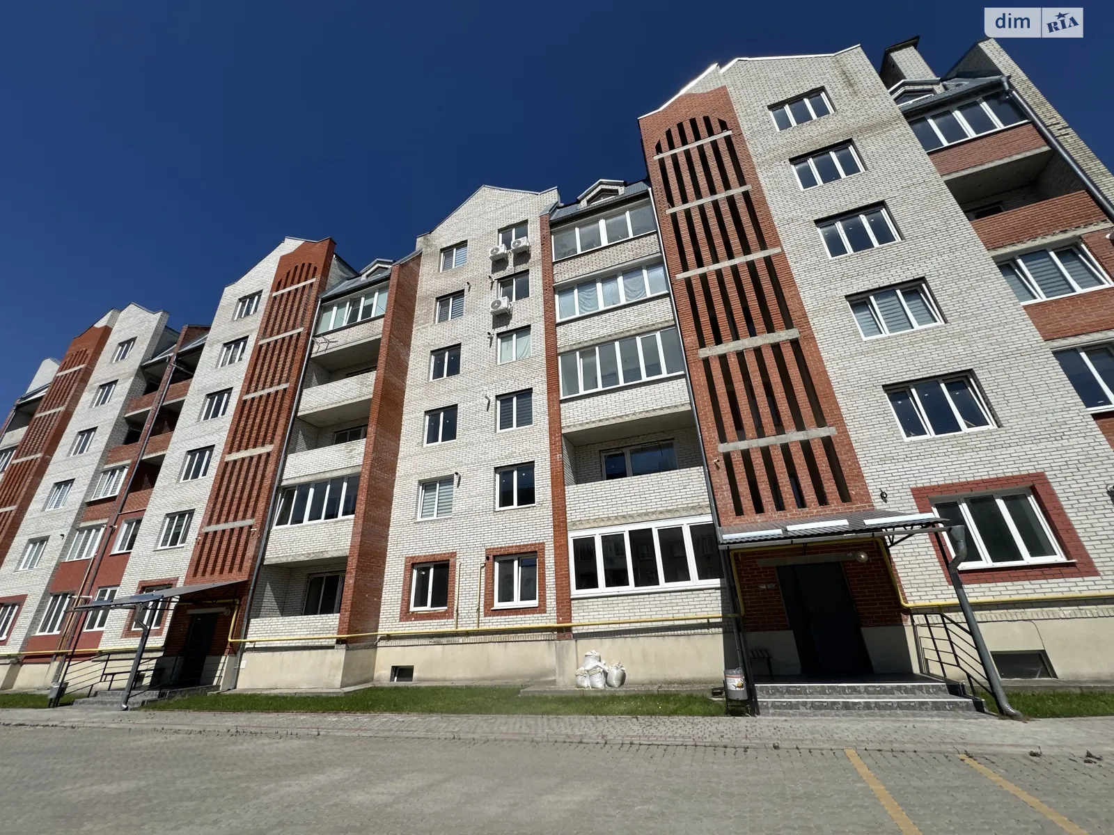 Продається 3-кімнатна квартира 82.8 кв. м у Теребовлі, вул. Січових Стрільців, 51Ж - фото 1