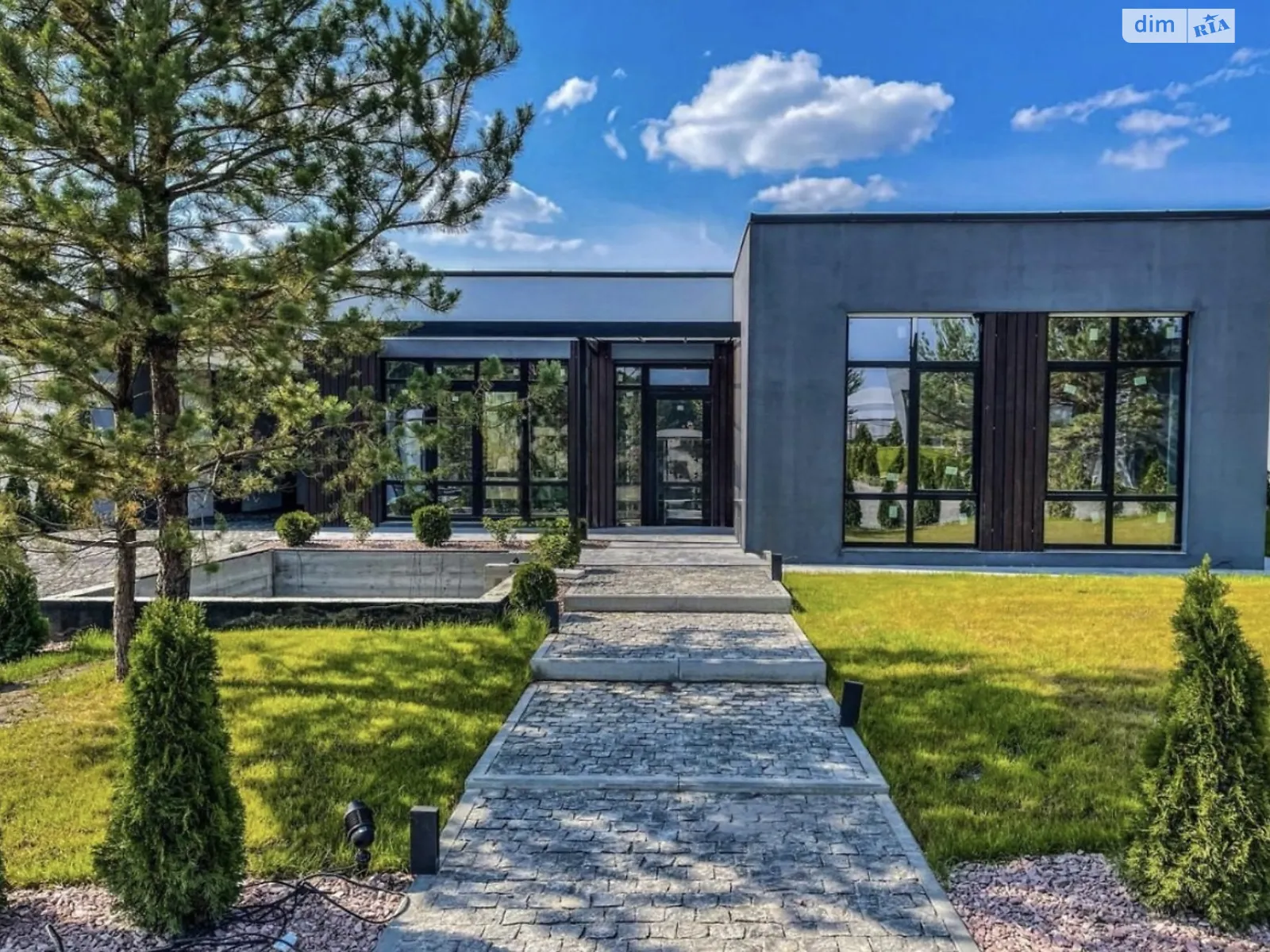 Продается одноэтажный дом 107 кв. м с верандой, цена: 120000 $ - фото 1