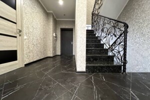 Сниму частный дом в Жмеринке долгосрочно