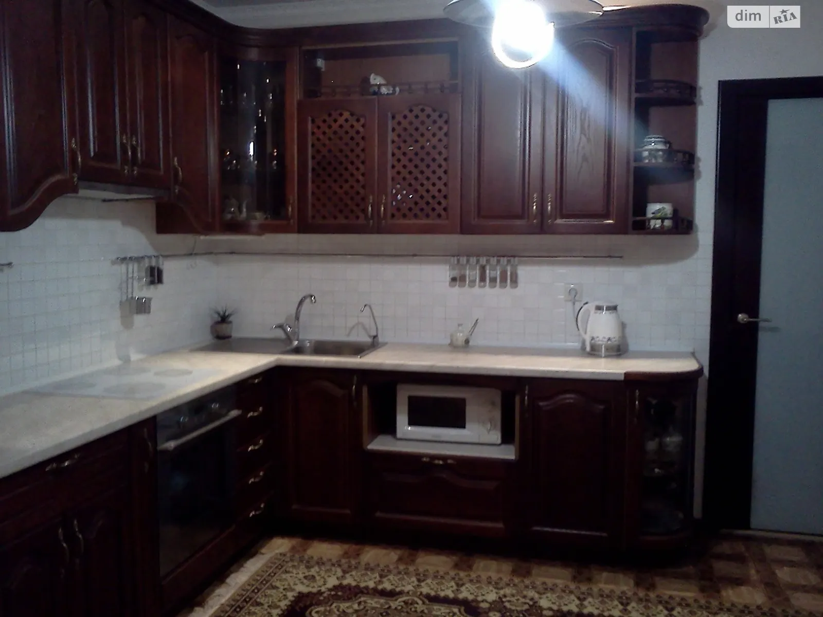 Продается 2-комнатная квартира 74.1 кв. м в Киеве, ул. Чавдар Елизаветы, 9 - фото 1