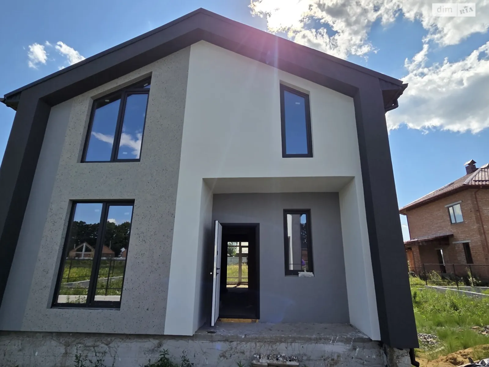 Продается дом на 2 этажа 125 кв. м с верандой, цена: 90000 $ - фото 1