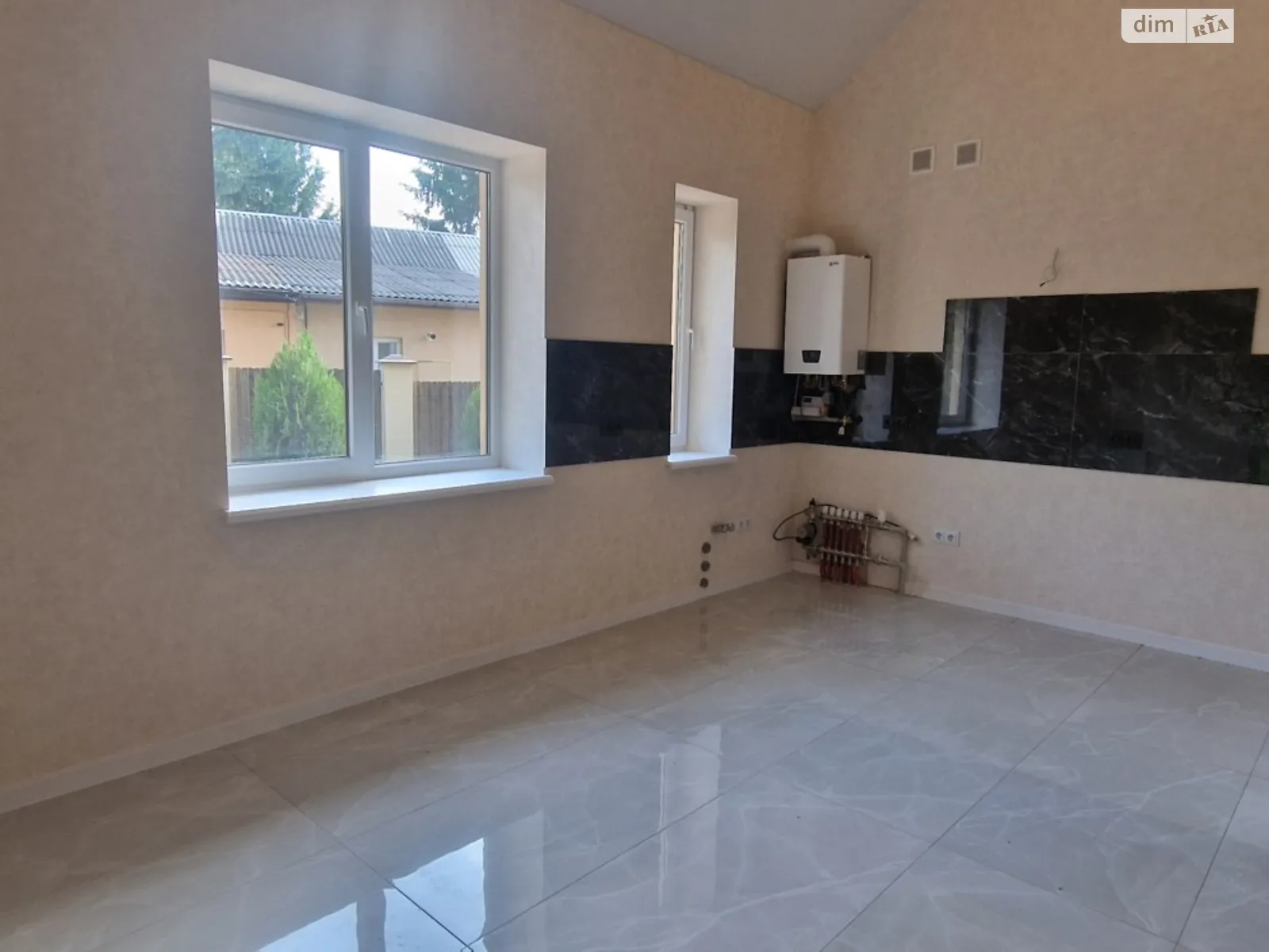 Продается дом на 2 этажа 185 кв. м с подвалом, цена: 229000 $ - фото 1