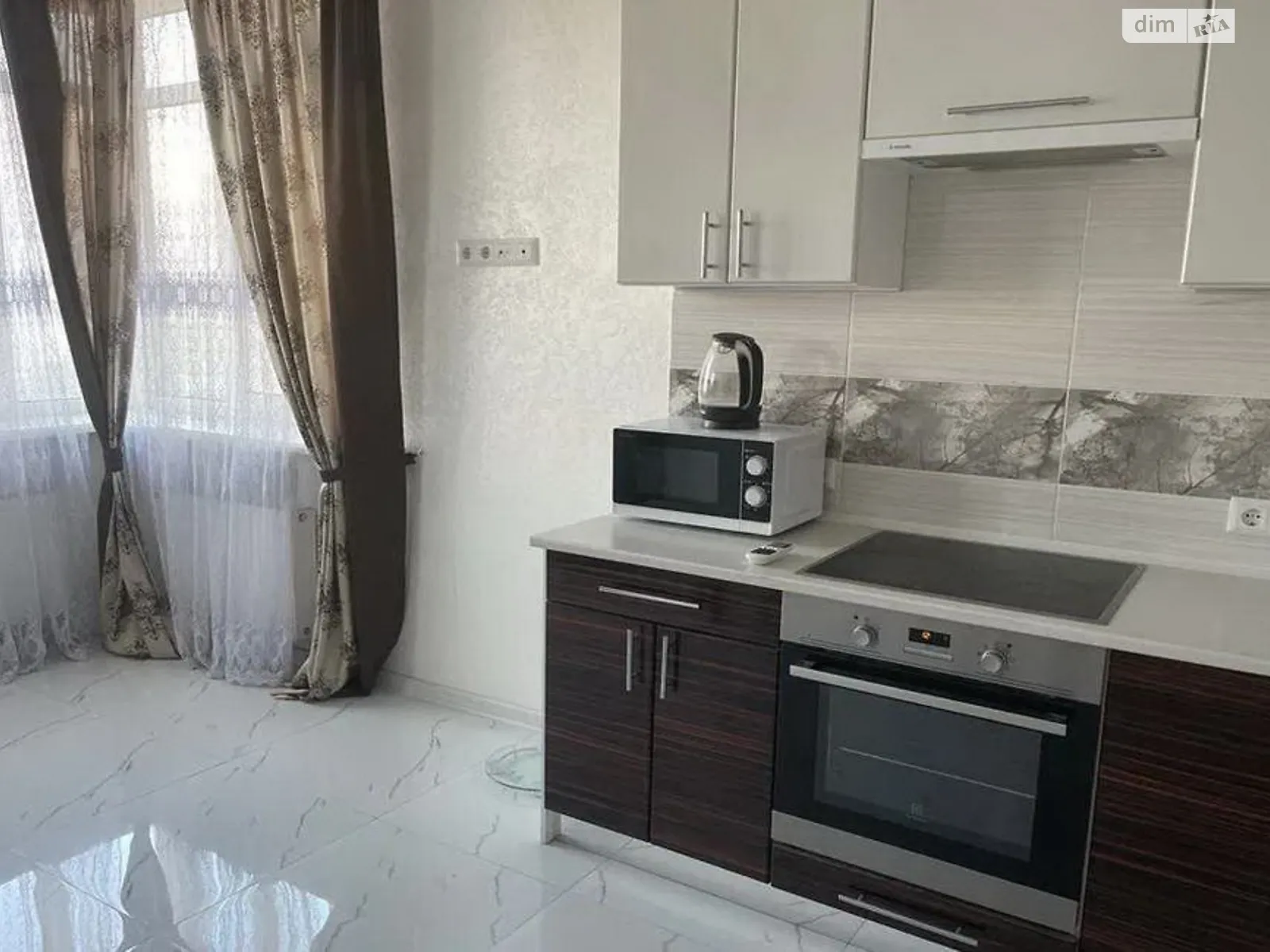 Продается 1-комнатная квартира 38.2 кв. м в Одессе, ул. Балковская, 137Г - фото 1