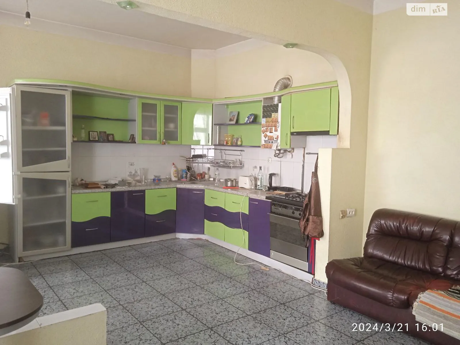 Продается дом на 2 этажа 385 кв. м с камином, цена: 165000 $ - фото 1