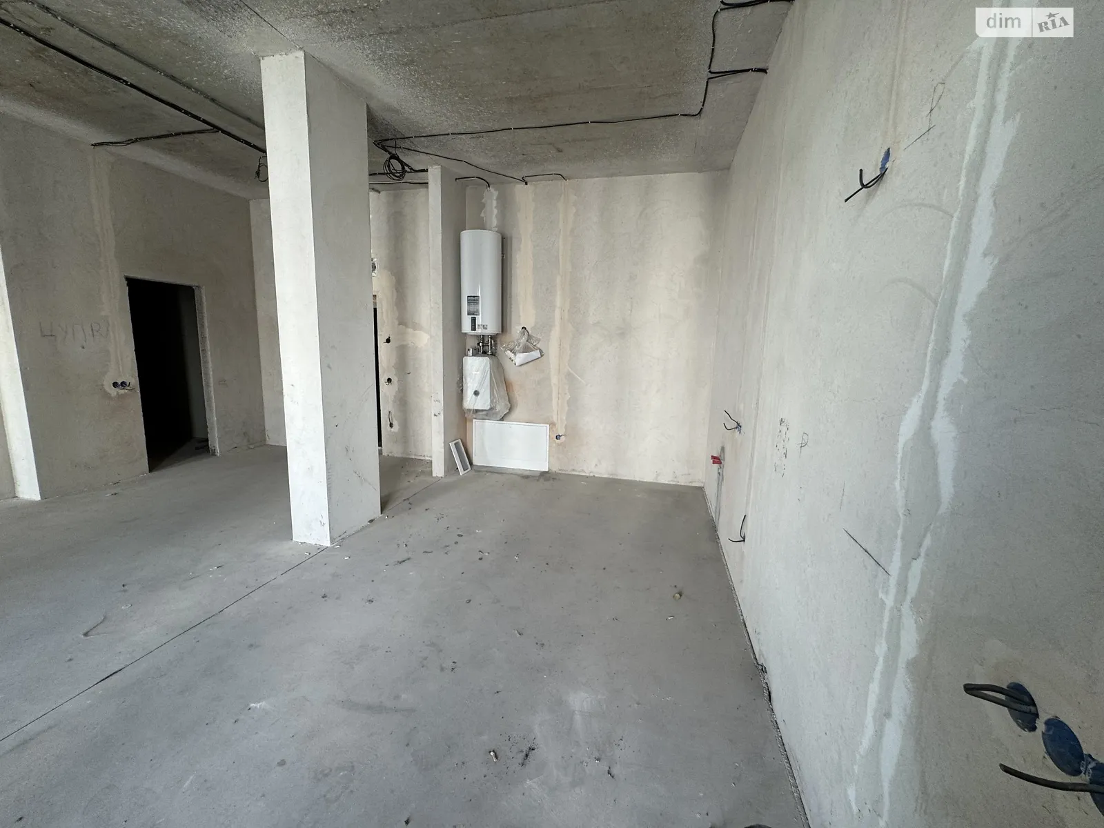 Продається 2-кімнатна квартира 63 кв. м у Тячеві, вул. Андрія Пруниці, 30 - фото 1