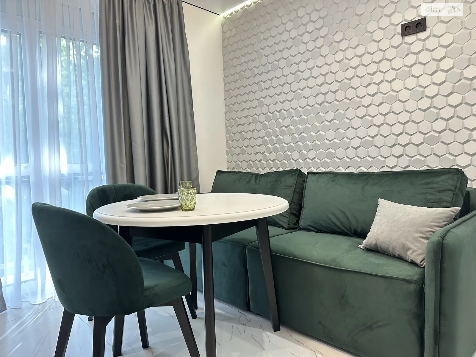 Продается 1-комнатная квартира 41.7 кв. м в Криховцах, ул. Довженко А., 31В - фото 1