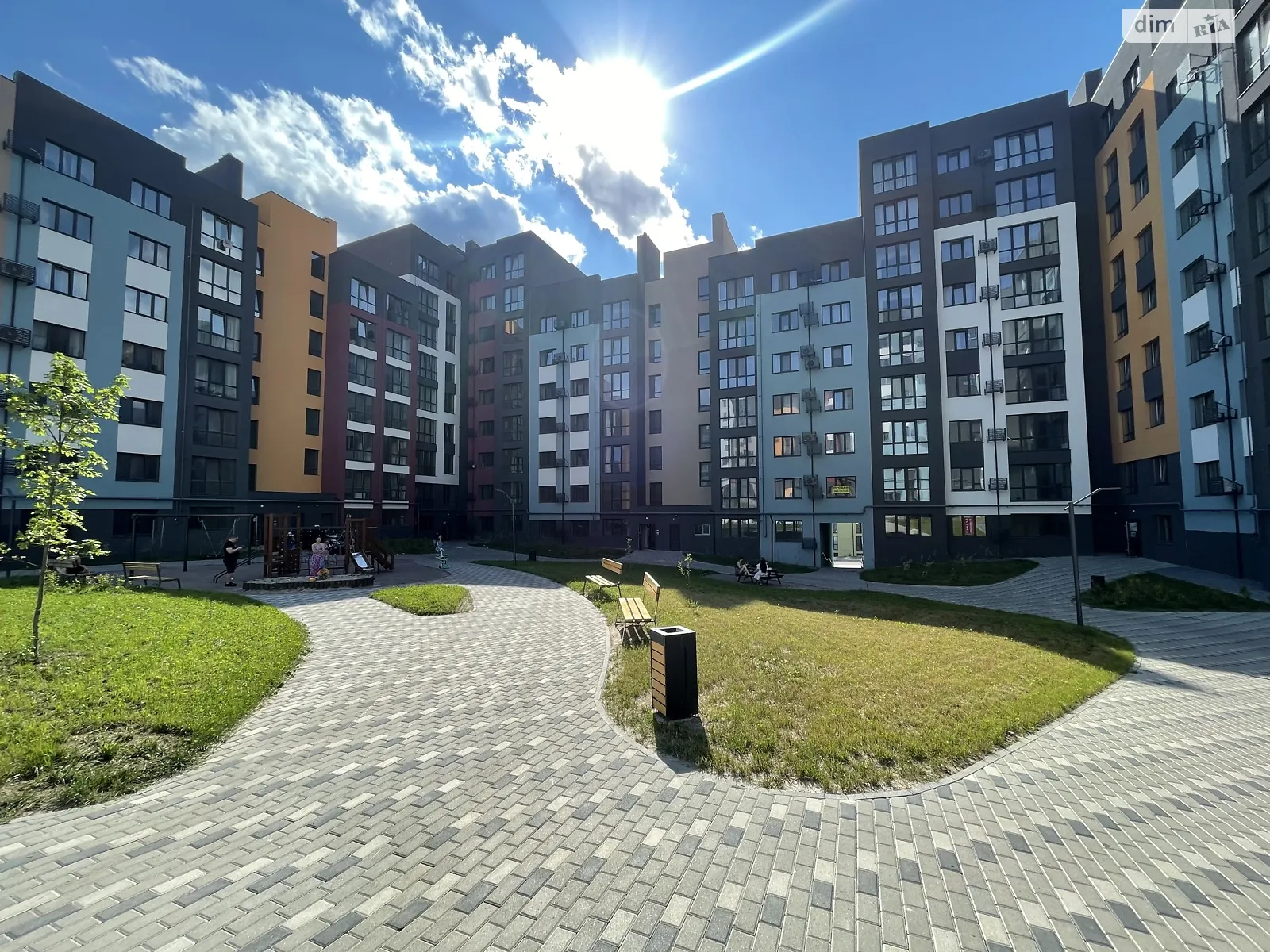 Продається 3-кімнатна квартира 81.3 кв. м у Рівному, вул. Студентська, 24А - фото 1