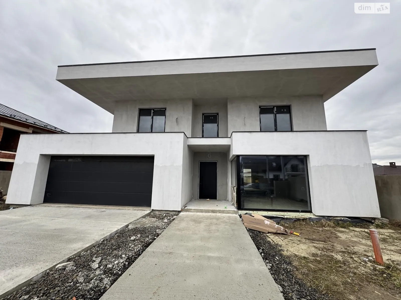 Продается дом на 2 этажа 400 кв. м с мансардой, цена: 350000 $ - фото 1