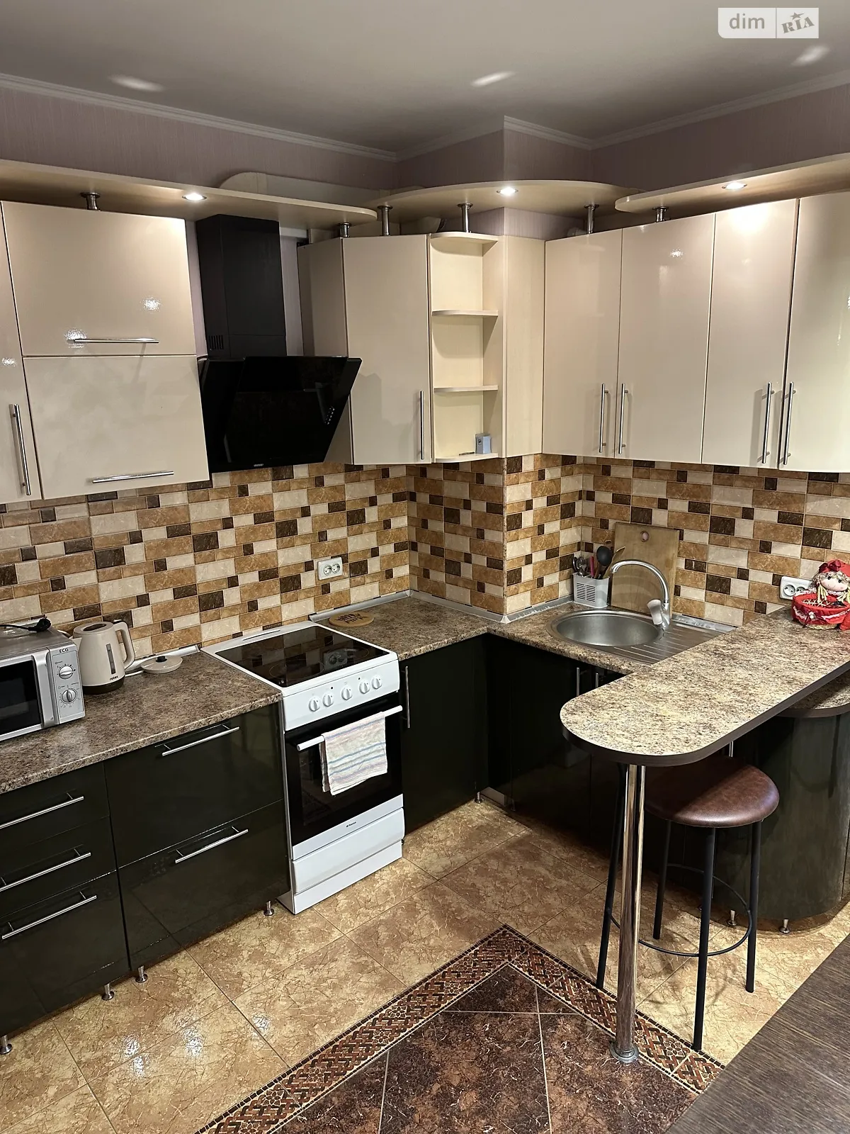 Сдается в аренду 1-комнатная квартира 36 кв. м в Одессе, мас. Радужный, 19/1 - фото 1