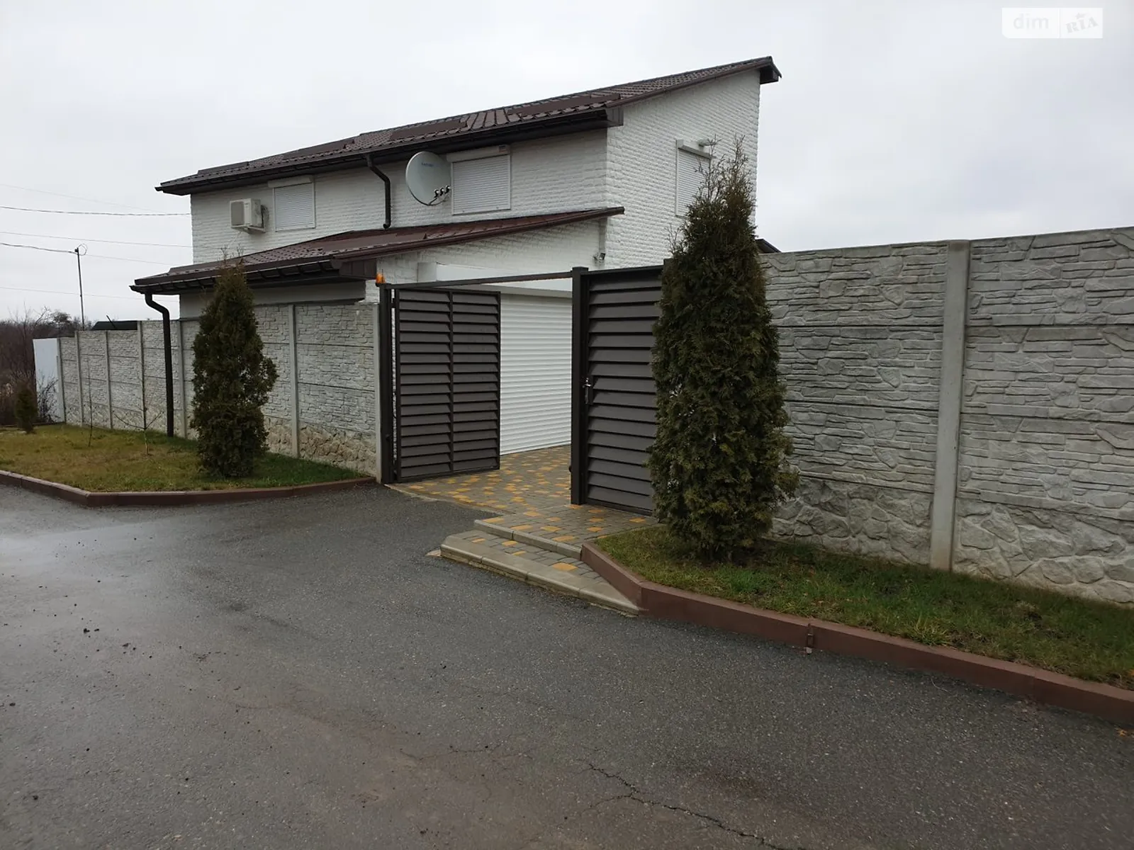 Продается дом на 2 этажа 152.2 кв. м с бассейном, цена: 85000 $ - фото 1