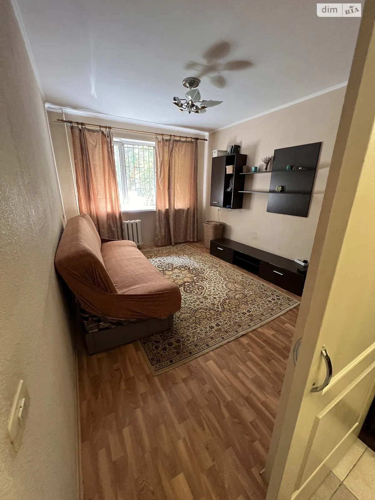 Сдается в аренду 1-комнатная квартира 32 кв. м в Одессе, ул. Радостная, 11 - фото 1