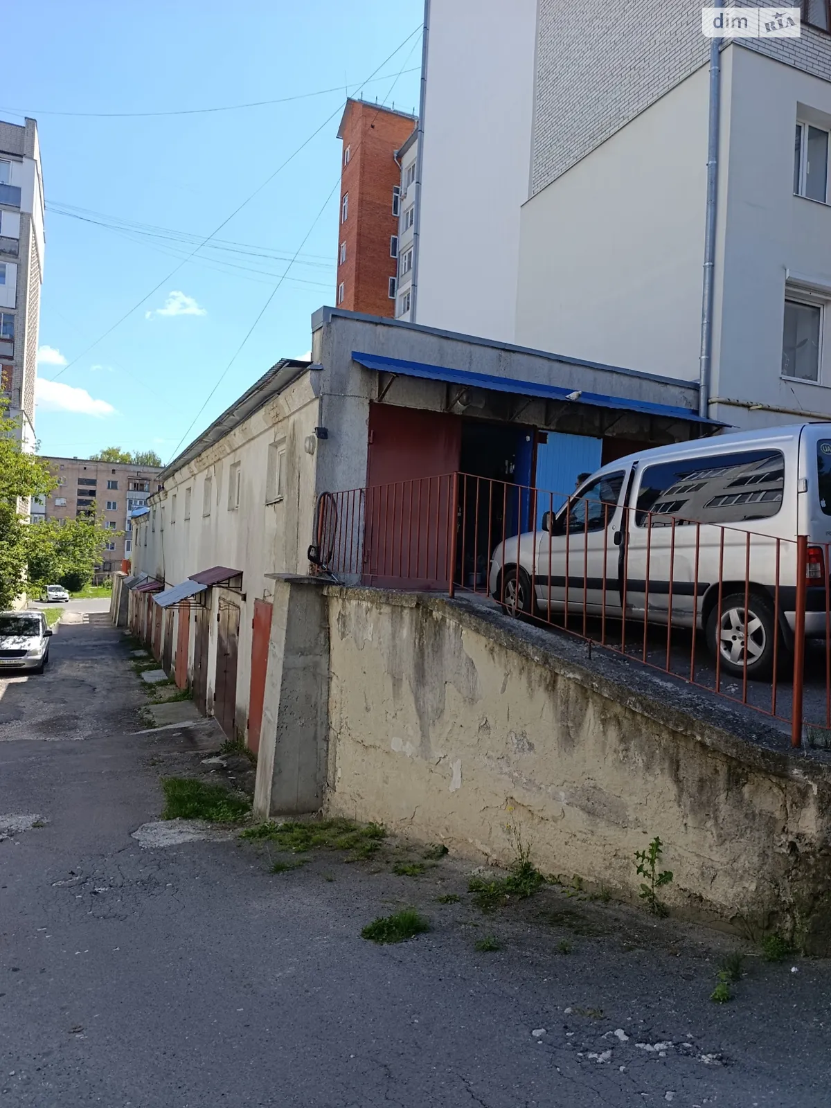 Продается отдельно стоящий гараж под легковое авто на 19.8 кв. м, цена: 20000 $ - фото 1