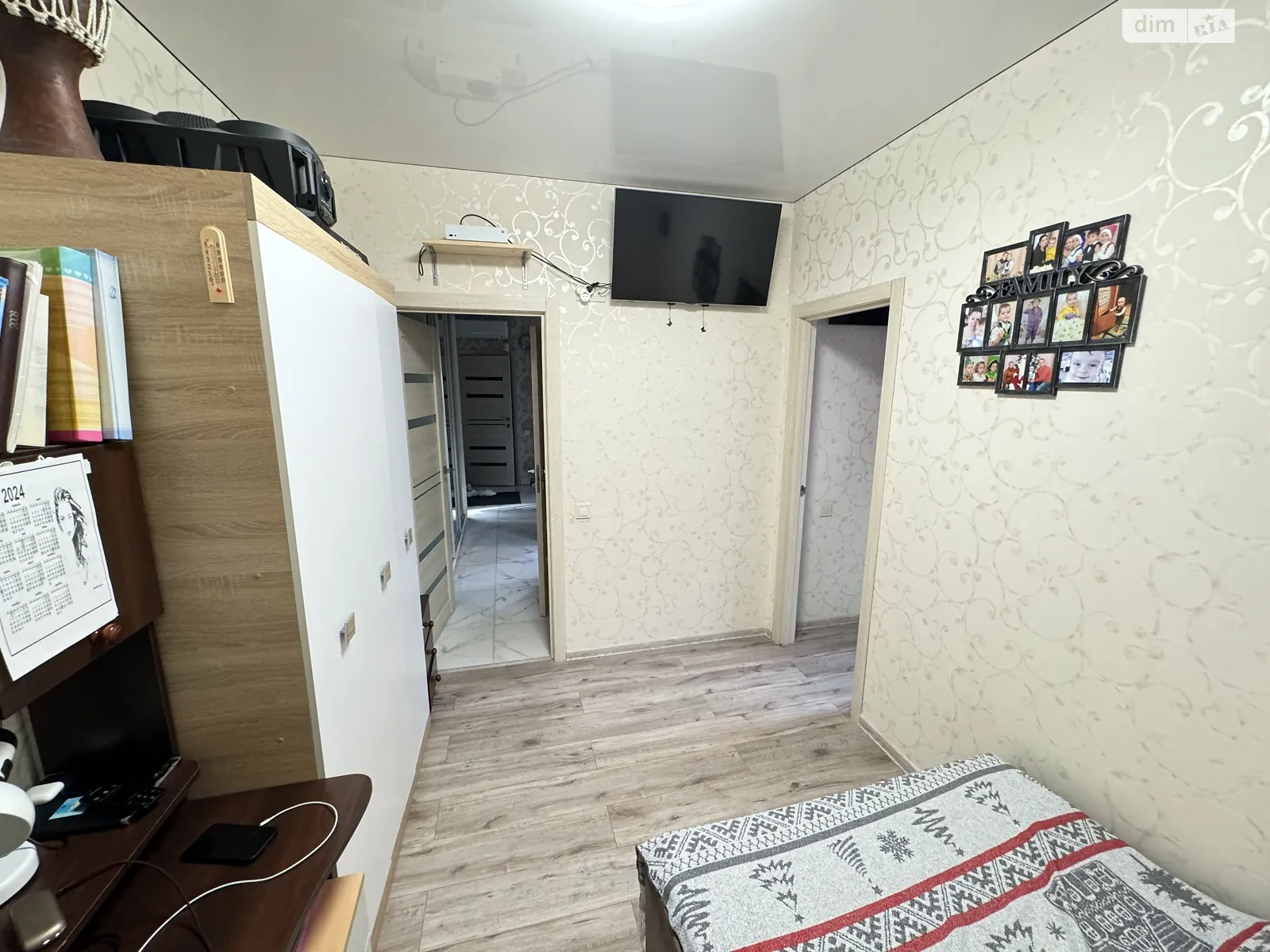 Продается 3-комнатная квартира 64.5 кв. м в Великодолинском, ул. Мариинская, 9 - фото 1