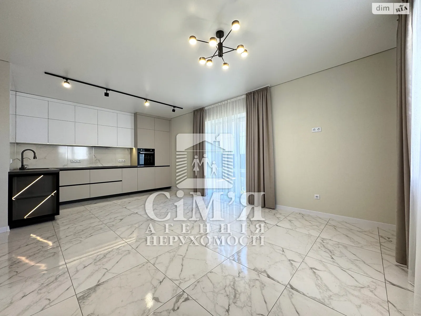 Сдается в аренду дом на 2 этажа 120 кв. м с балконом, цена: 1299 $ - фото 1