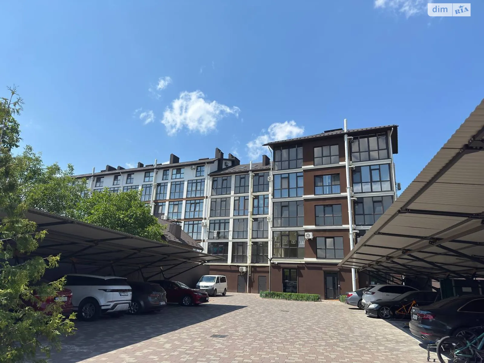 Продается 2-комнатная квартира 88 кв. м в Ивано-Франковске, ул. Мира, 58В - фото 1