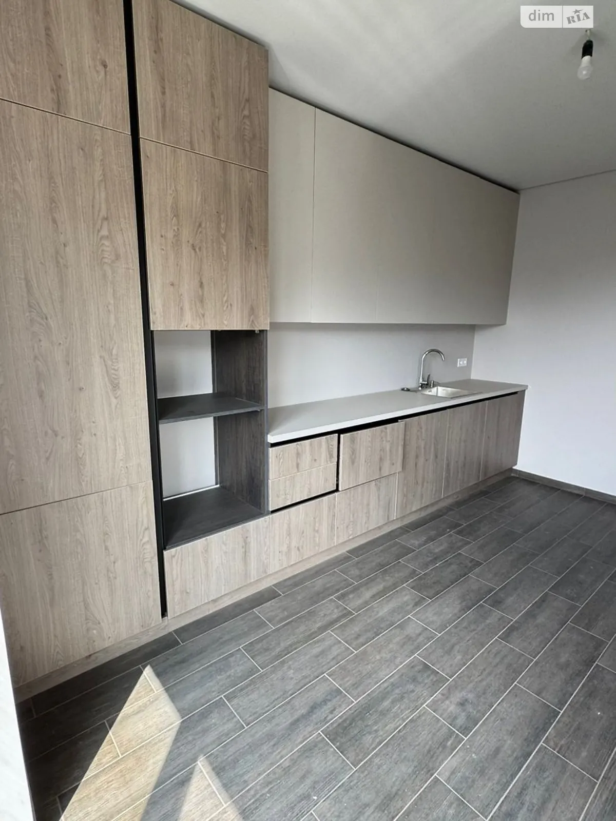 Продается 2-комнатная квартира 66.8 кв. м в Ужгороде, ул. Кошицкая, 21 - фото 1