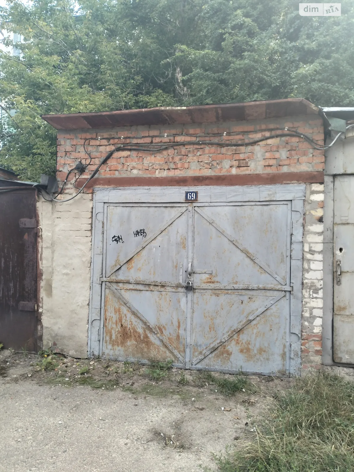 Продается отдельно стоящий гараж под легковое авто на 17 кв. м, цена: 5600 $ - фото 1