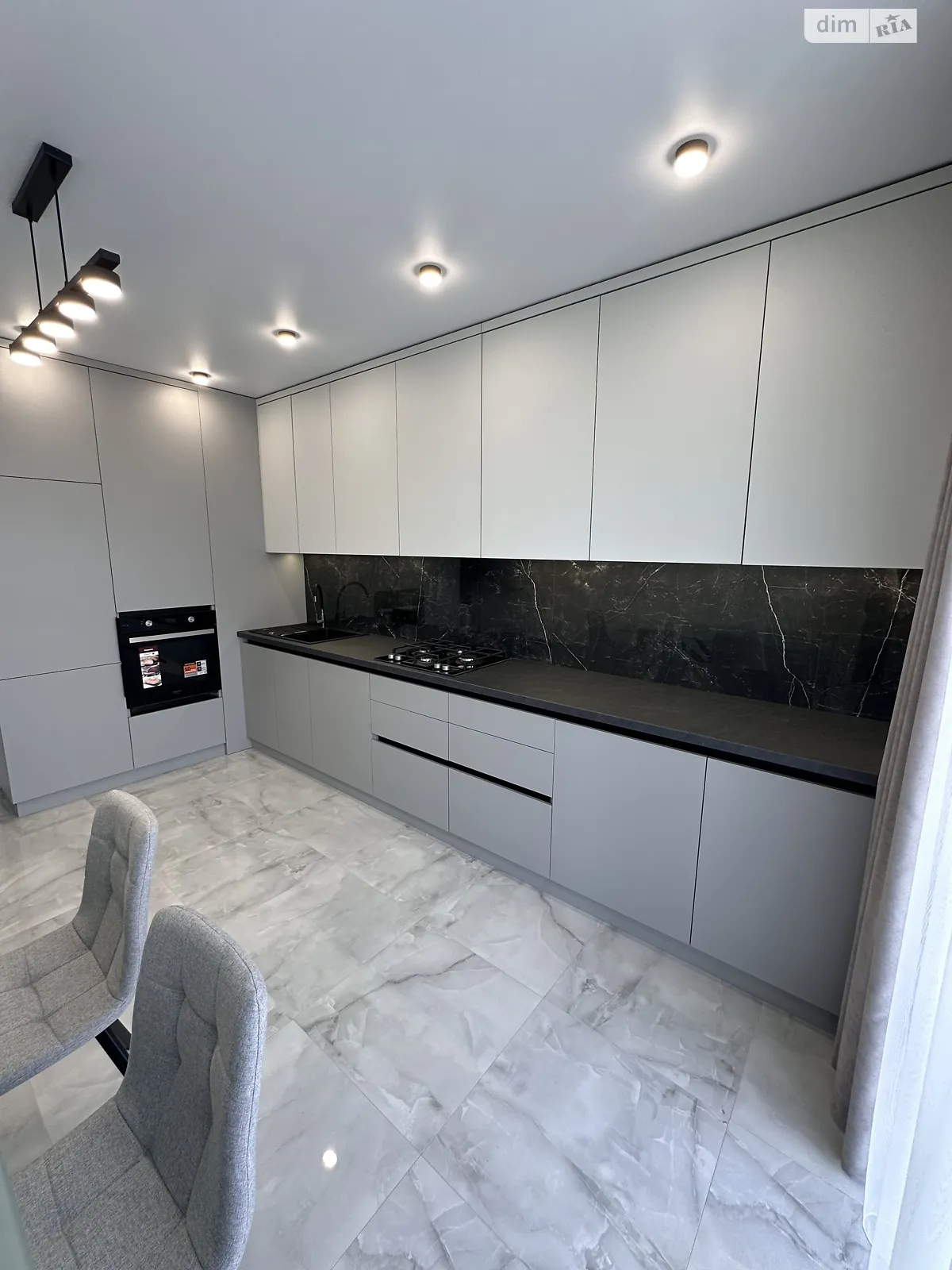 Продается 1-комнатная квартира 41 кв. м в Ровно, ул. Николая Боголюбова, 3 - фото 1