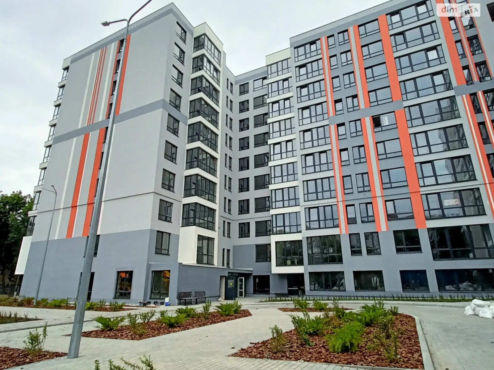 Продается 1-комнатная квартира 52.4 кв. м в Виннице, пл. Привокзальная - фото 1