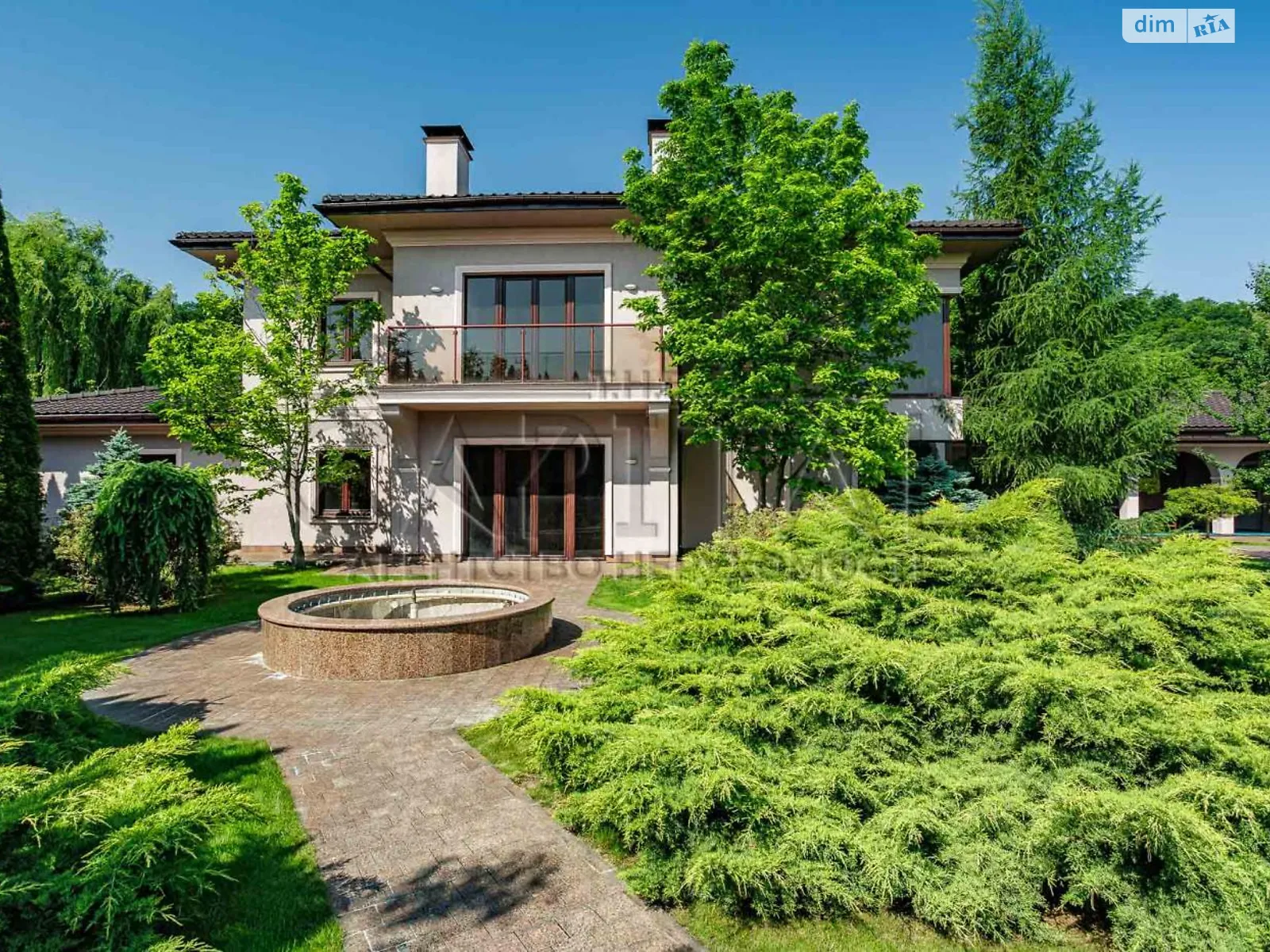 Продается дом на 2 этажа 670 кв. м с террасой, цена: 1150000 $ - фото 1