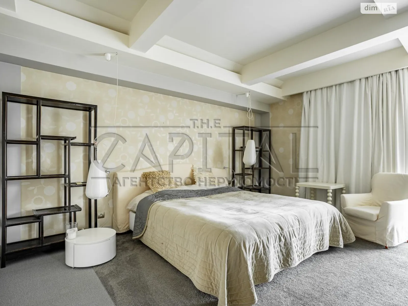 Продается дом на 2 этажа 520 кв. м с бассейном, цена: 1900000 $ - фото 1