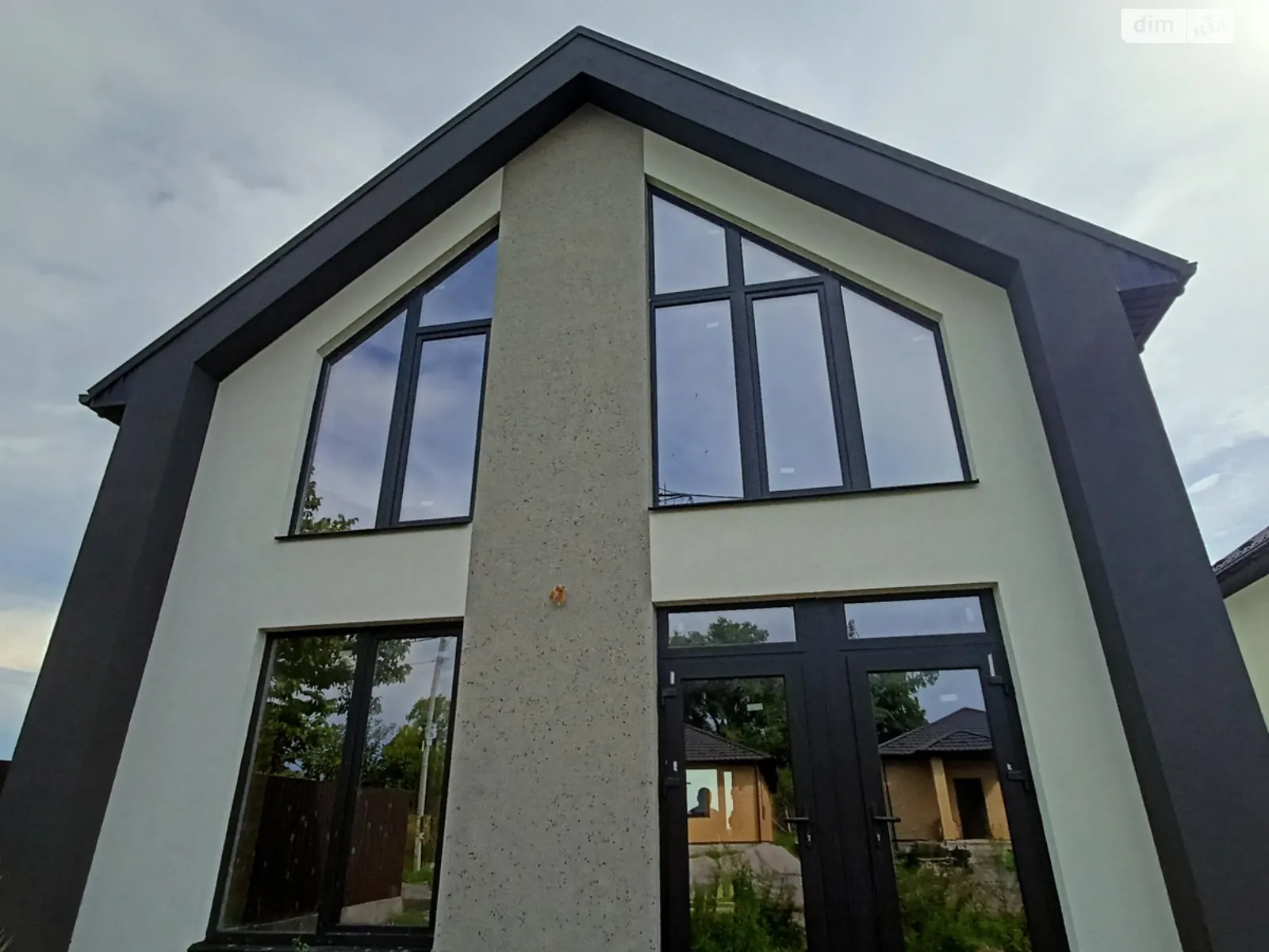Продается дом на 2 этажа 125 кв. м с верандой, цена: 85000 $ - фото 1