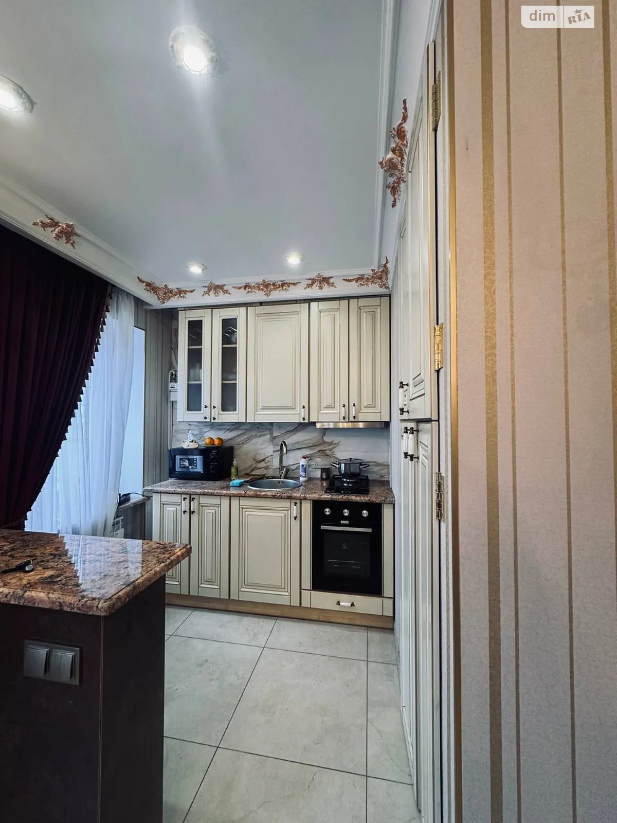 Продається 1-кімнатна квартира 30.6 кв. м у Києві, вул. Маккейна Джона, 43 - фото 1