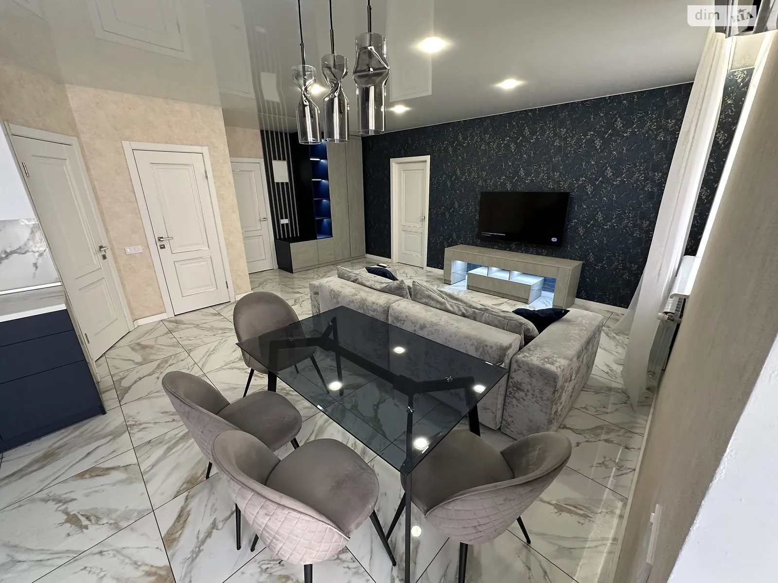 Продается 1-комнатная квартира 69 кв. м в Днепре, Запорожское шоссе, 30Щ - фото 1