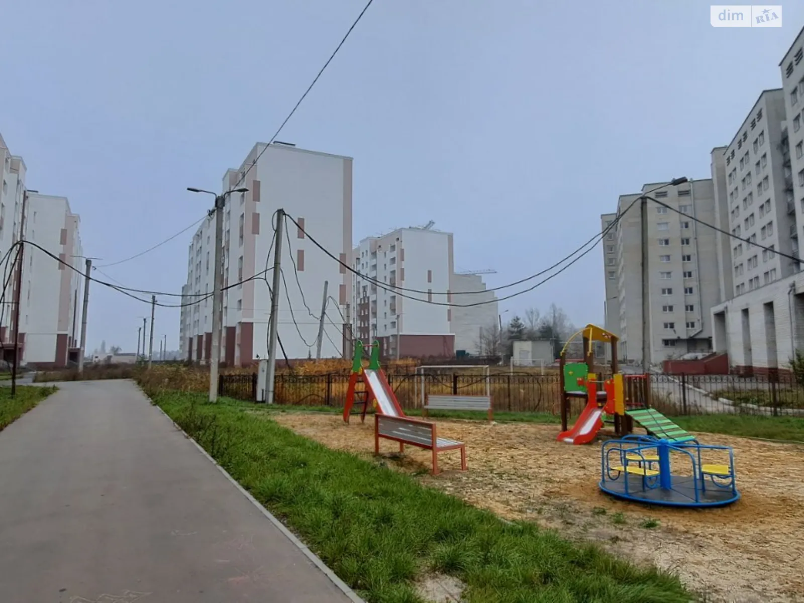 Продается 1-комнатная квартира 38 кв. м в Харькове, ул. Академика Барабашова, 14А - фото 1