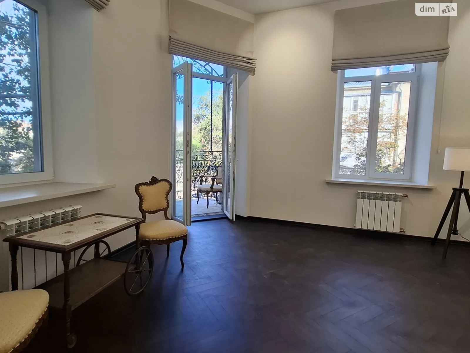 Продается 2-комнатная квартира 65 кв. м в Харькове, ул. Каразина, 4 - фото 1